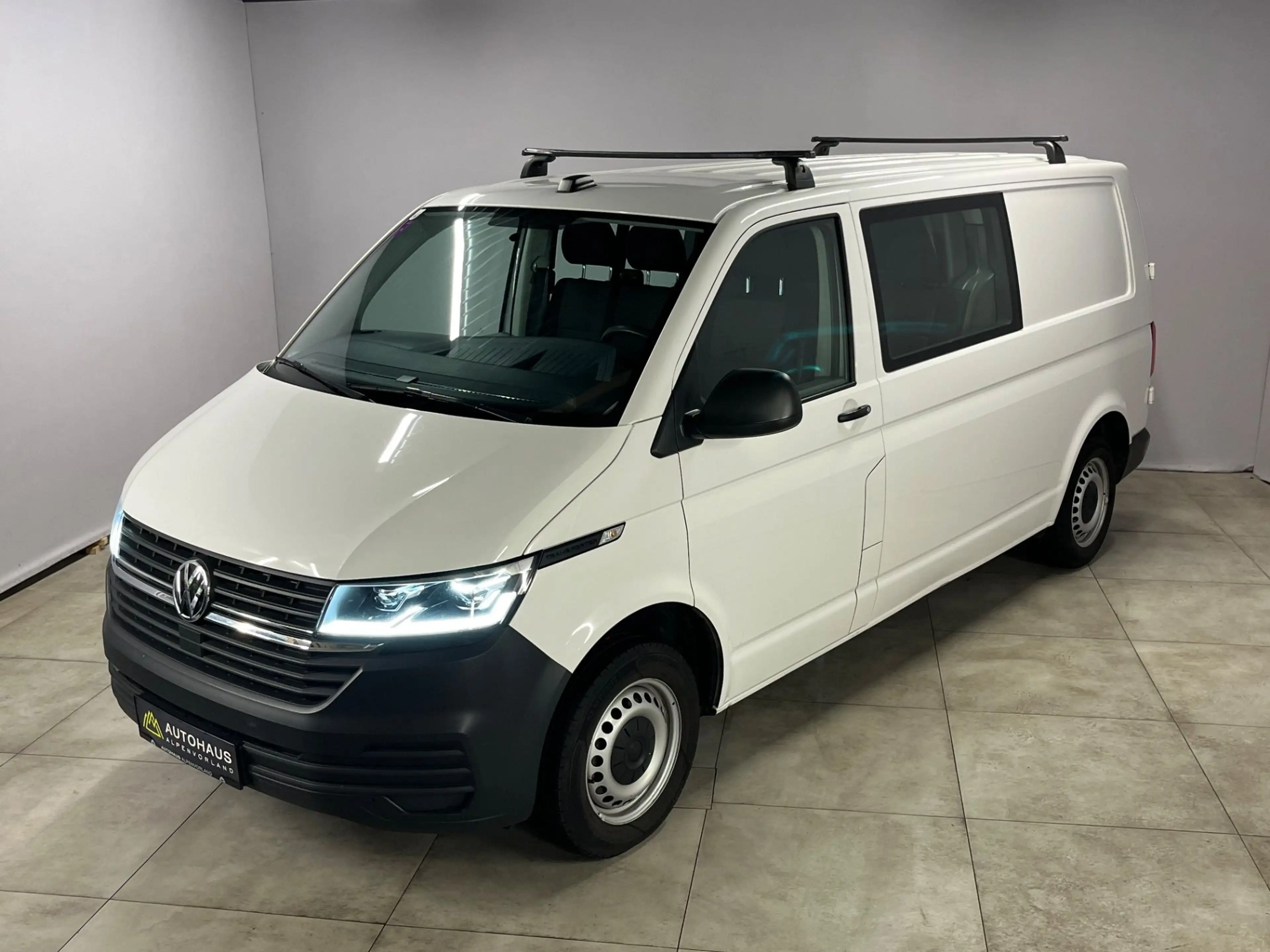 Volkswagen T6.1 Transporter T6.1 2.0 TDI Kasten lang L2H1 ***6-Sitze | AHK*** — photo 4