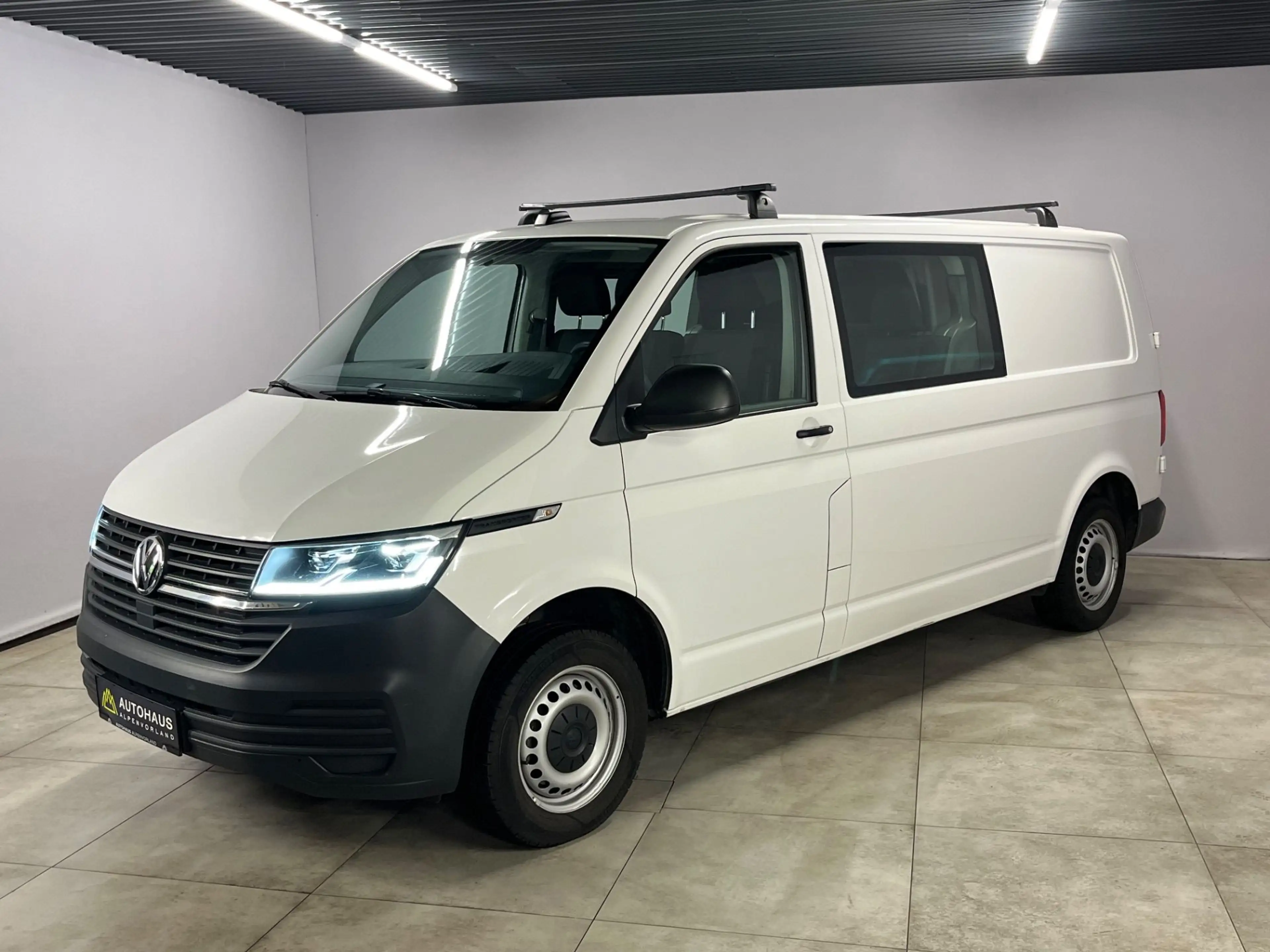 Volkswagen T6.1 Transporter T6.1 2.0 TDI Kasten lang L2H1 ***6-Sitze | AHK*** — photo 6