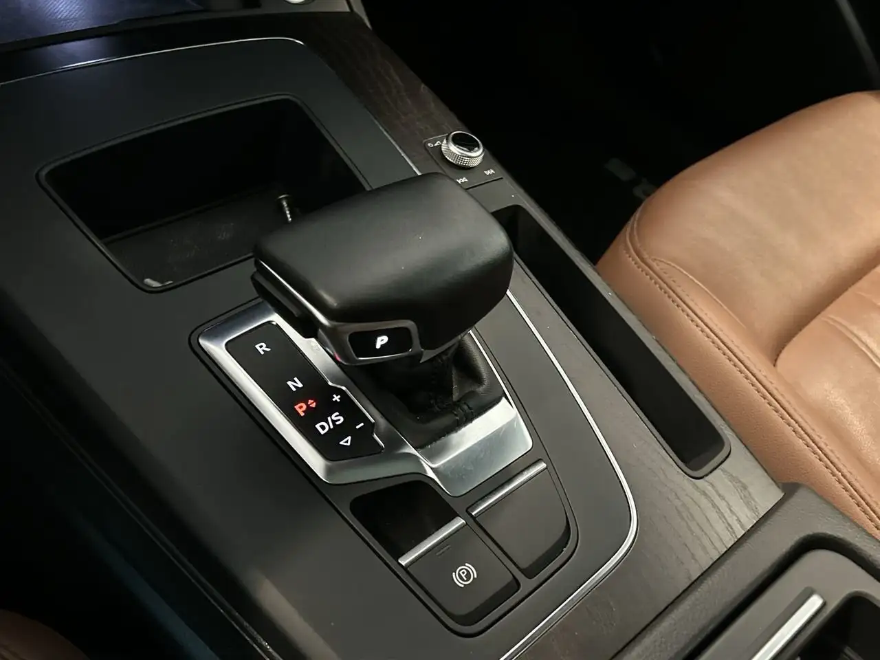 Audi Q5 снимка Audi Q5