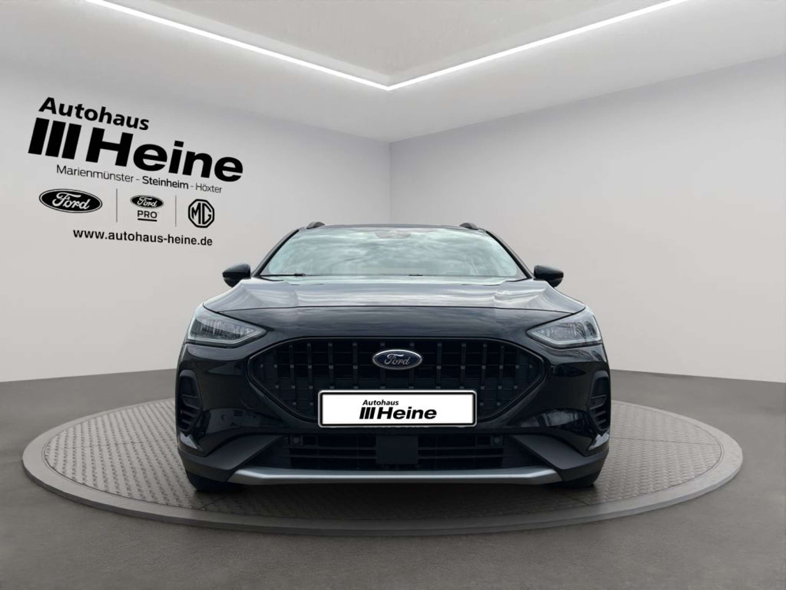Fahrzeugabbildung Ford Focus ACTIVE 1.5 Ltr. 115 PS *AUTOMATIK*AHK*CARPLAY* - mit KI generiert/bearbeitet