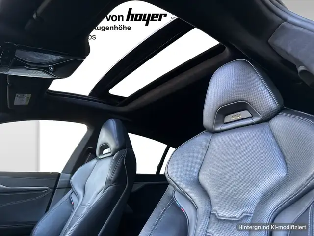 BMW 8 Series view 12