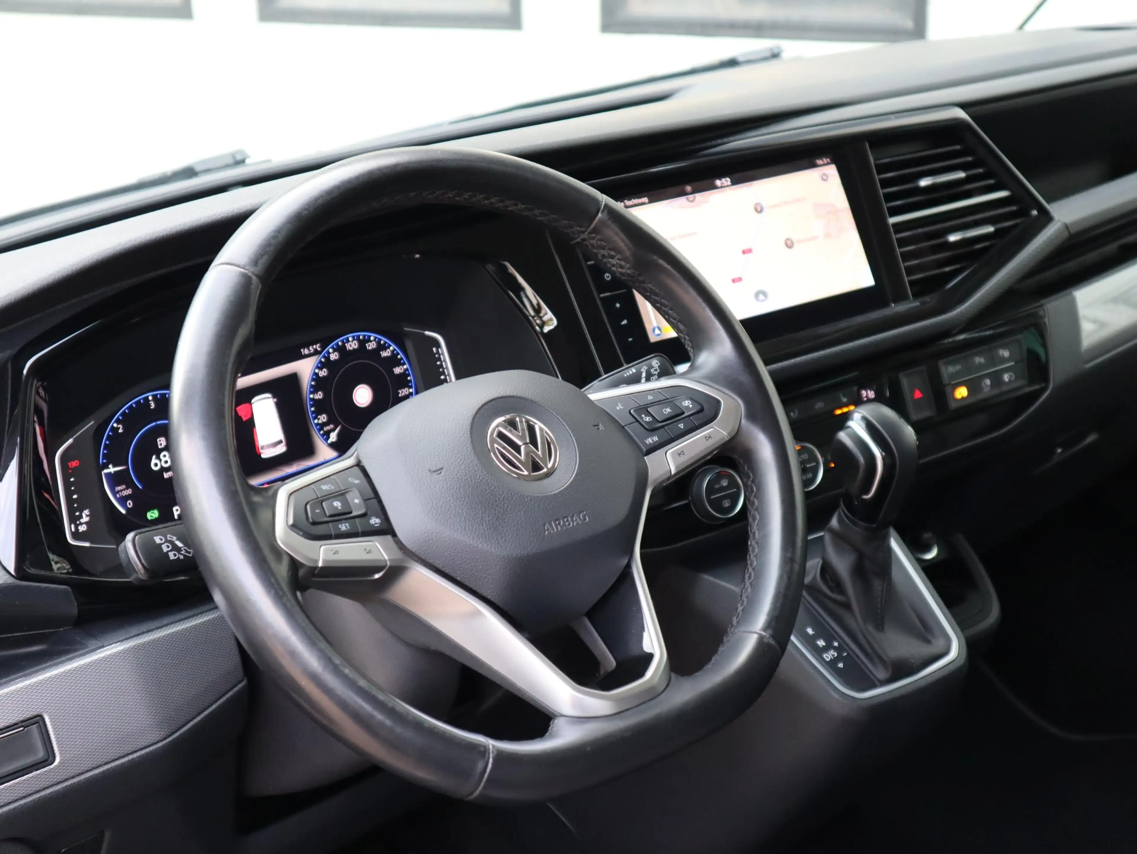 Volkswagen T6.1 Transporter Caravelle 2.0 TDI 199pk Euro 6 - 4Motion - DC 5 Pe — photo 13