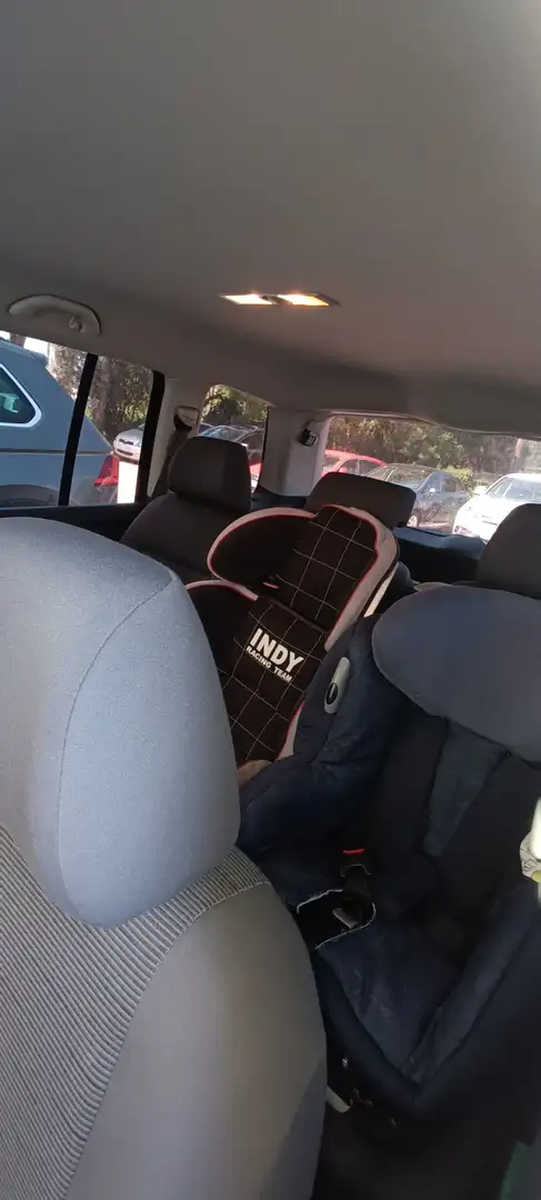 Volkswagen Cross Touran - 1