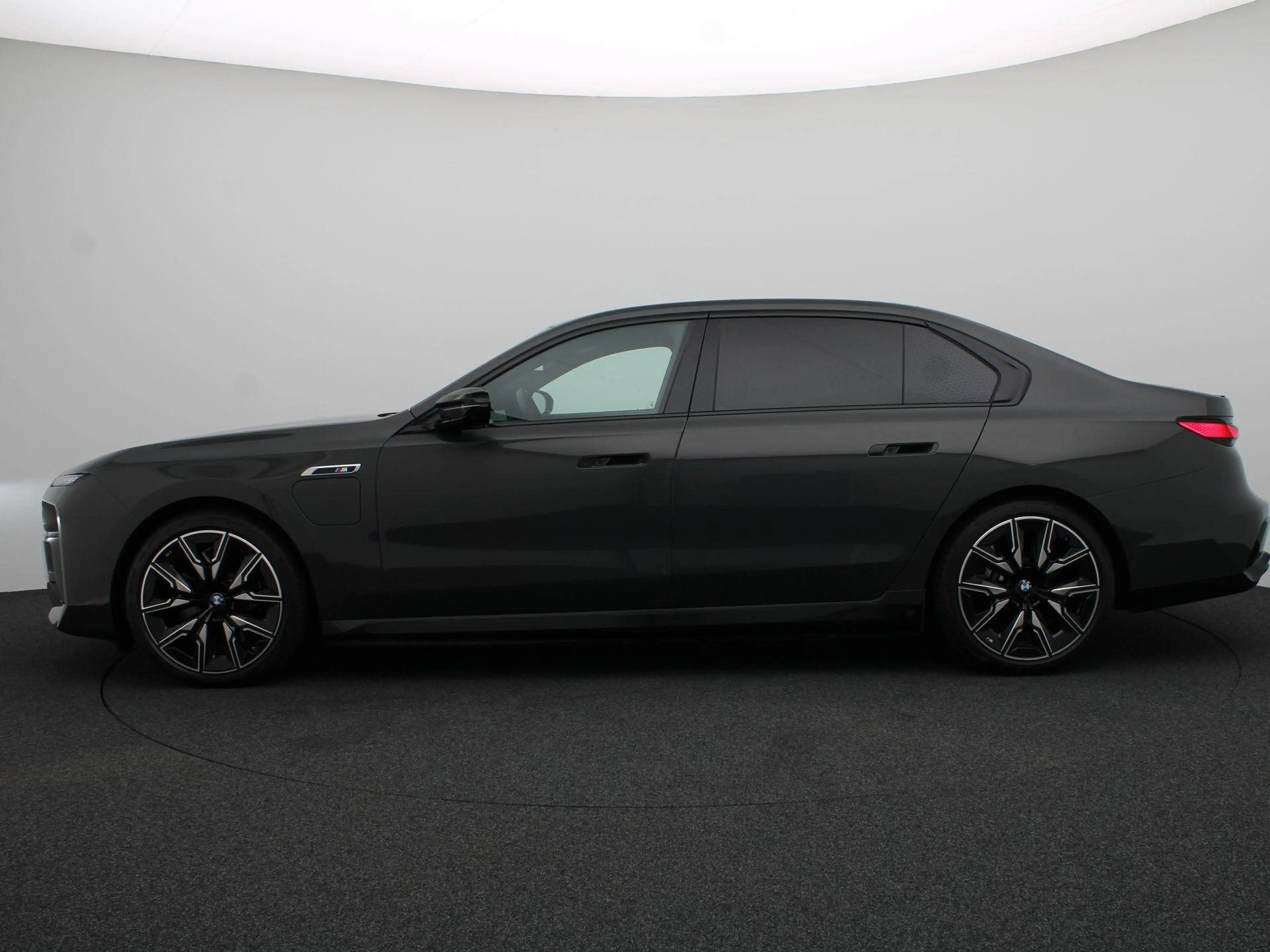 BMW 760 7 Serie M760e xDrive | M Sportpakket Pro | Innovat — photo 4