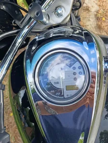 Yamaha Bolt XVS 950 - foto 2