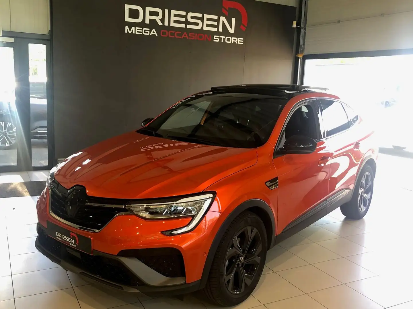 Renault Arkana TCe R.S. Line EDC  BIJ DRIESEN IN BREE  089/461610 - 2