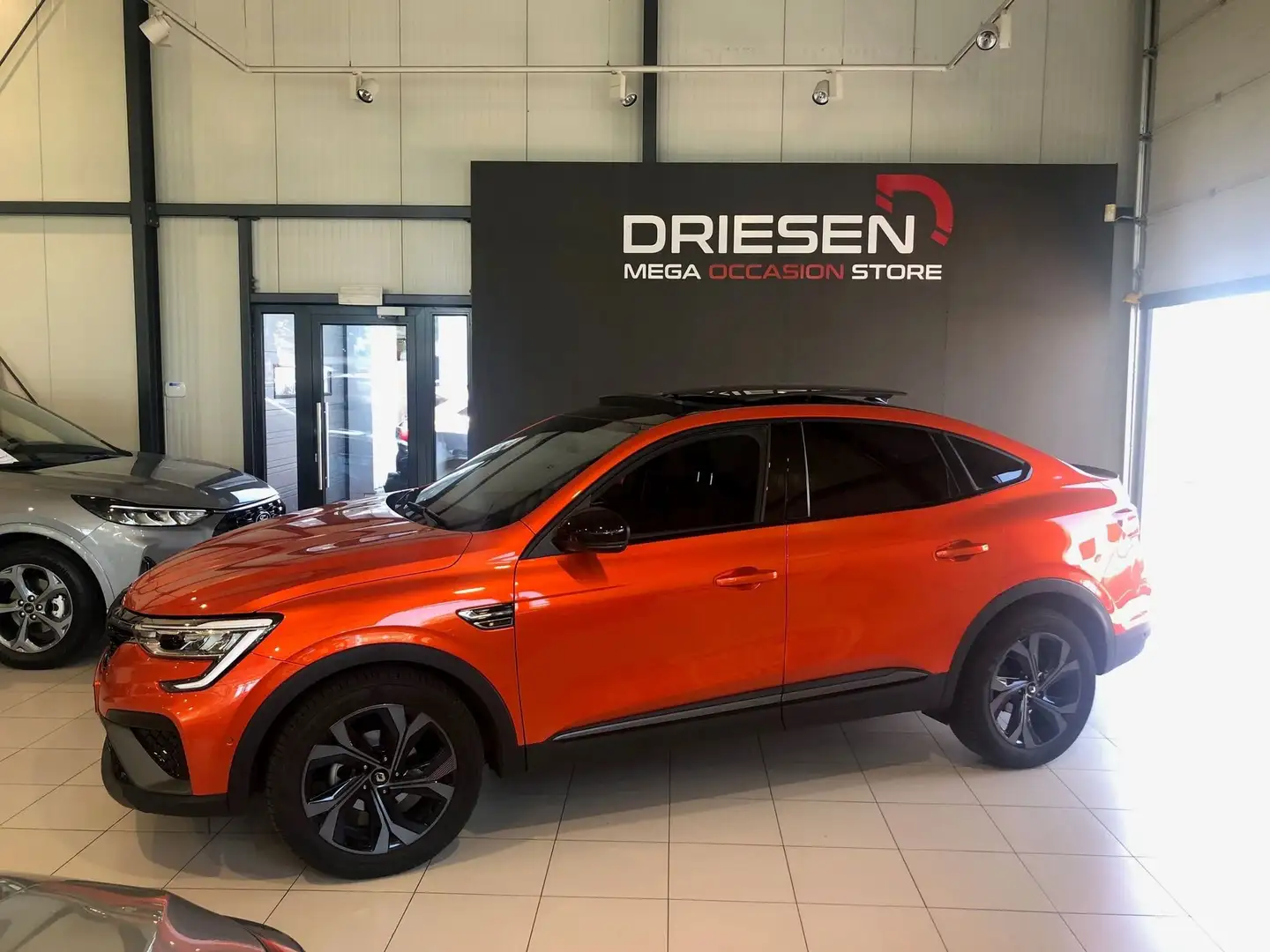 Renault Arkana TCe R.S. Line EDC  BIJ DRIESEN IN BREE  089/461610 - 1
