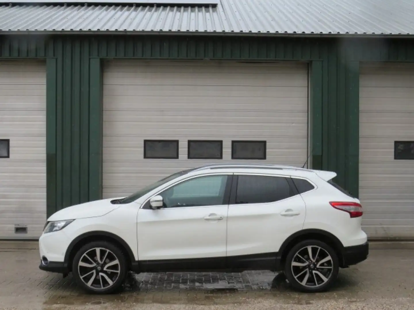 Nissan Qashqai 1.2 Tekna Wit - 1