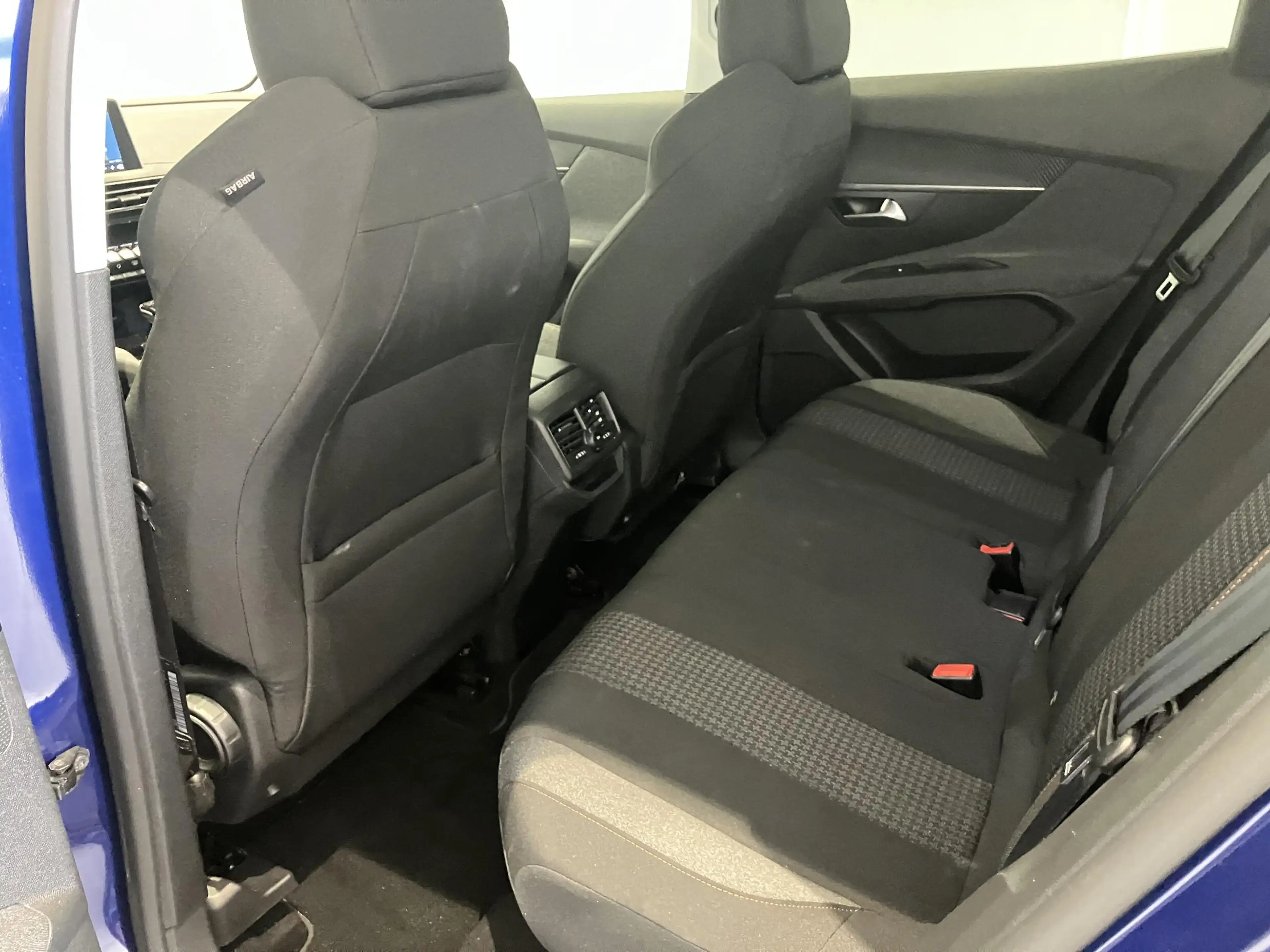 Peugeot 3008 1.2 PureTech Blue Lease Executive — photo 13