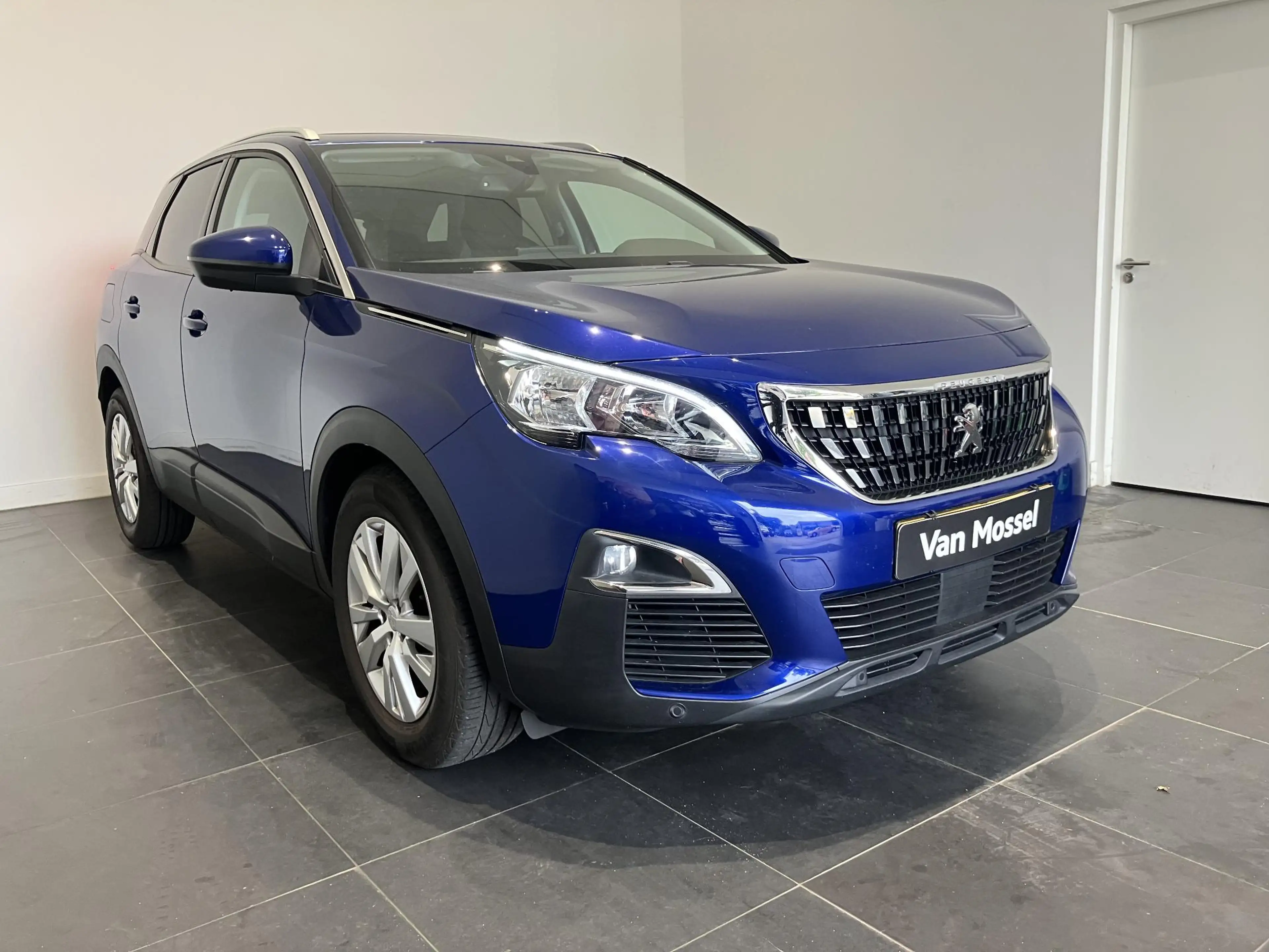 Peugeot 3008 1.2 PureTech Blue Lease Executive — photo 4