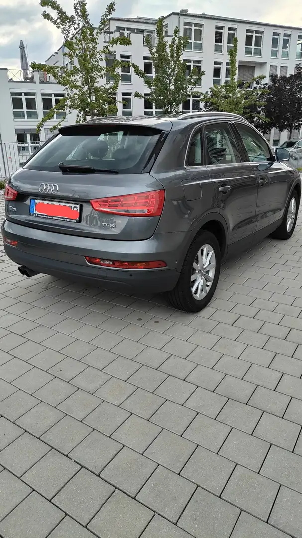 Audi Q3 Q3 1.4 TFSI S tronic Grau - 2