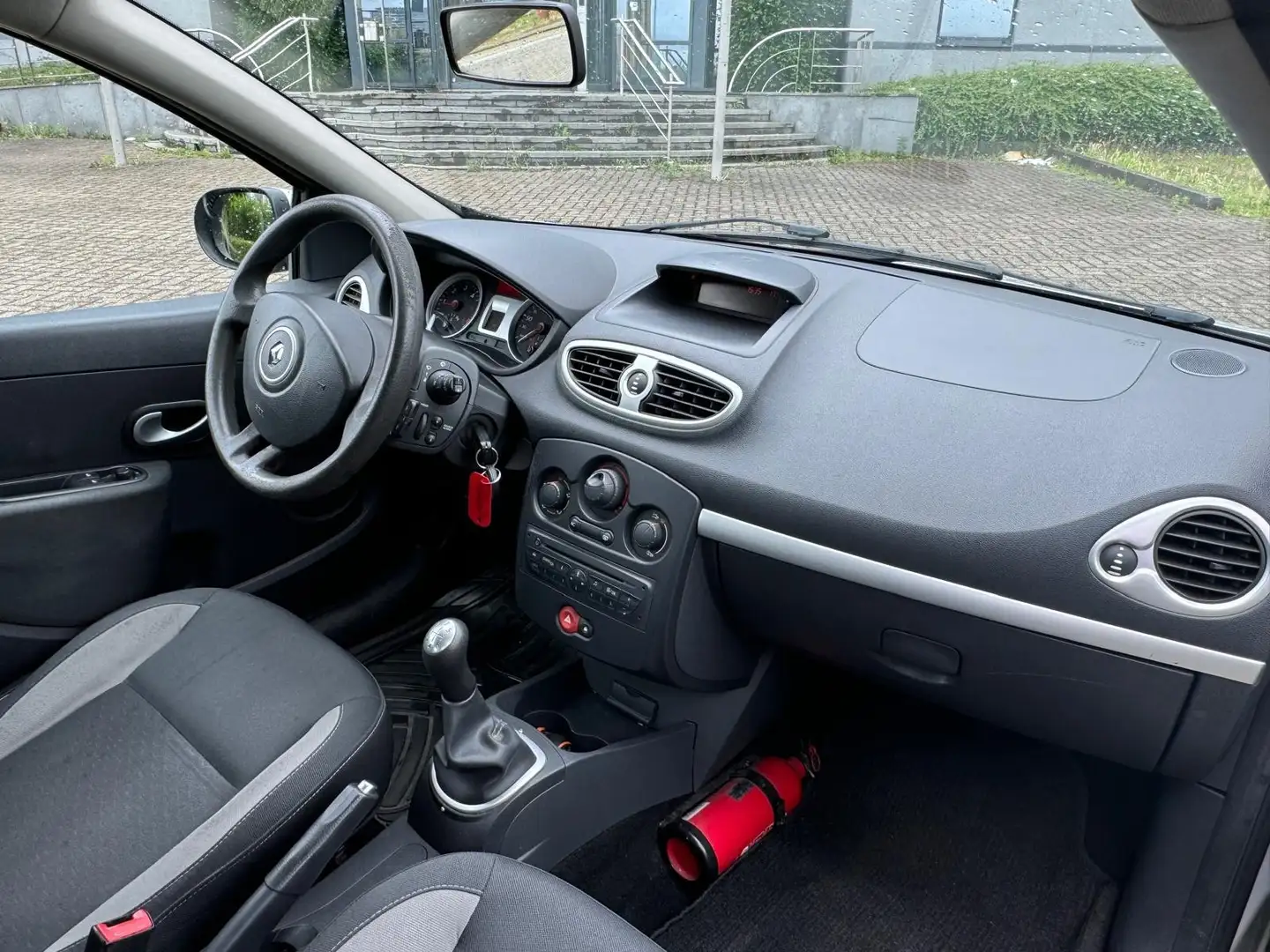 Renault Clio Renault Clio III phase 2 – 1.5 dCi – 2011 – 148 00 - 1