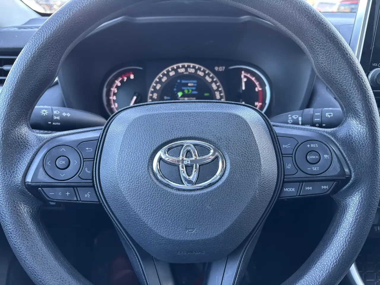 Toyota RAV 4 снимка Toyota RAV 4