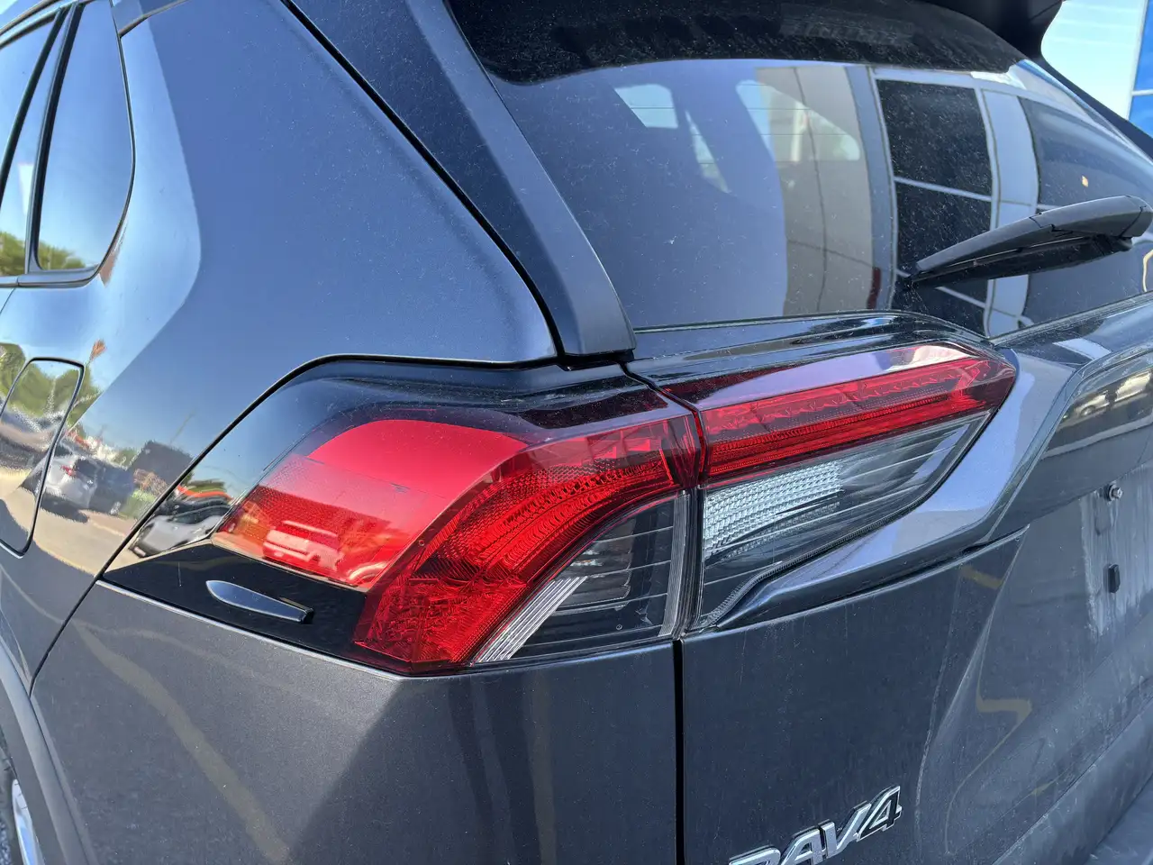 Toyota RAV 4 снимка Toyota RAV 4