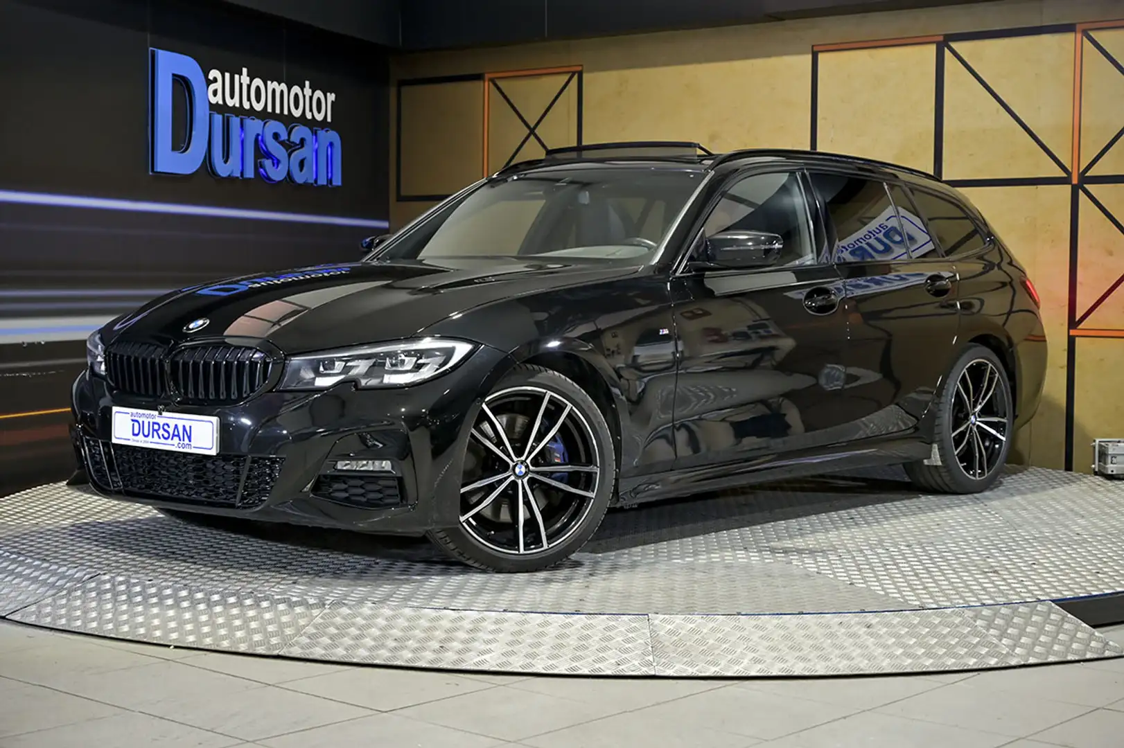 BMW 320 320dA xDrive Touring - 1