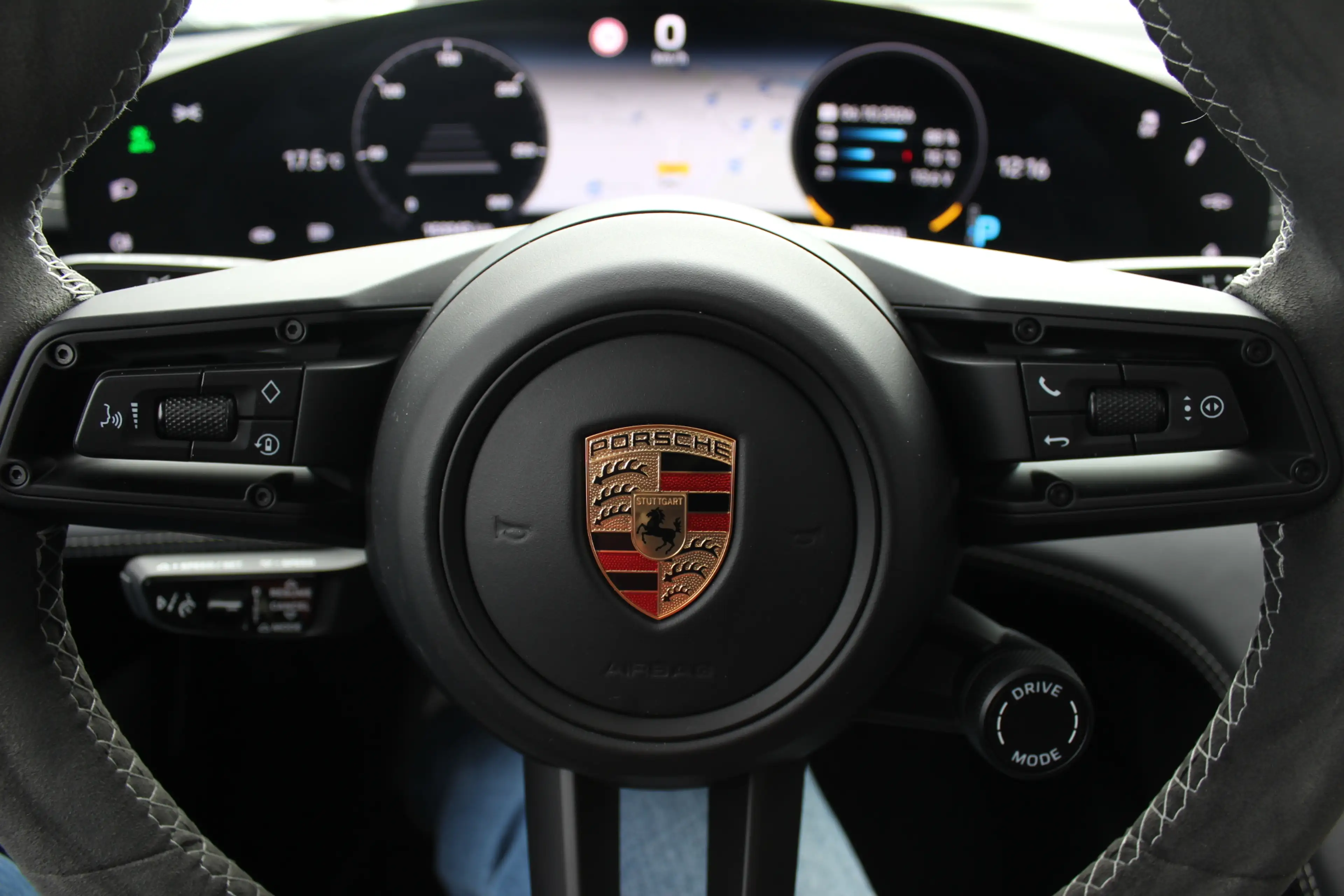 Porsche Taycan GTS 93 kWh / SoH 89,2% / Keramisch / Panoramadak / — photo 37