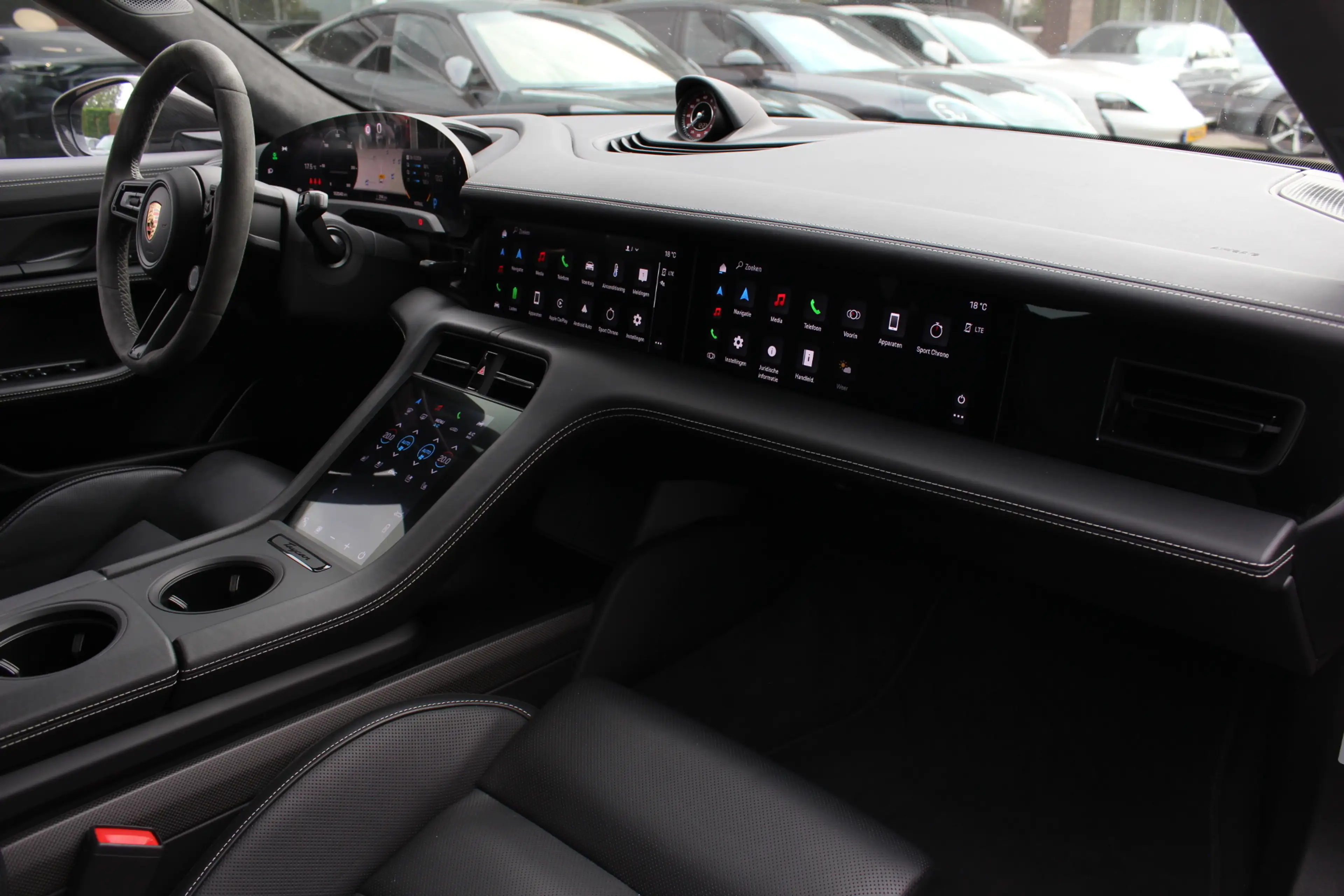 Porsche Taycan GTS 93 kWh / SoH 89,2% / Keramisch / Panoramadak / — photo 14