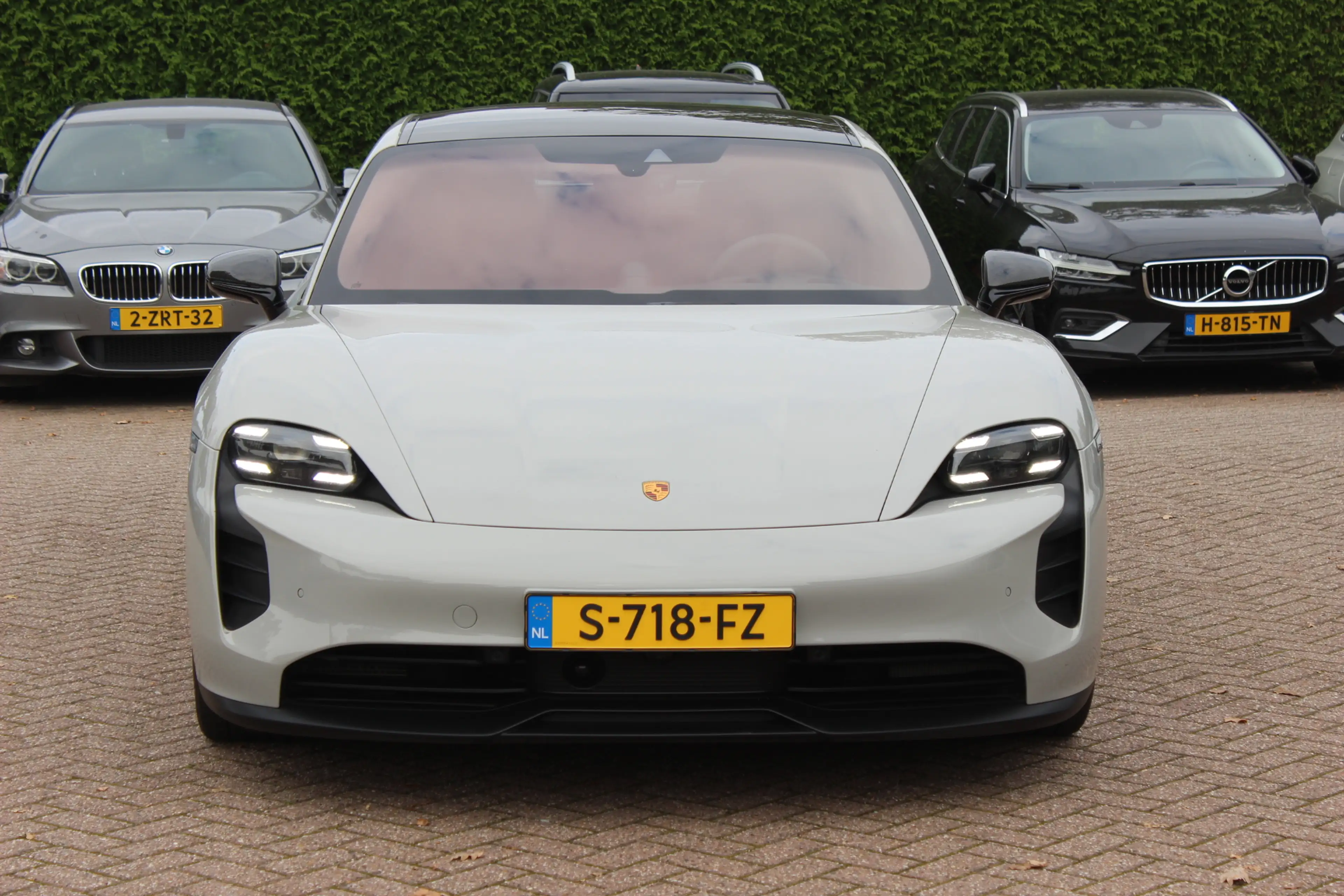 Porsche Taycan GTS 93 kWh / SoH 89,2% / Keramisch / Panoramadak / — photo 9