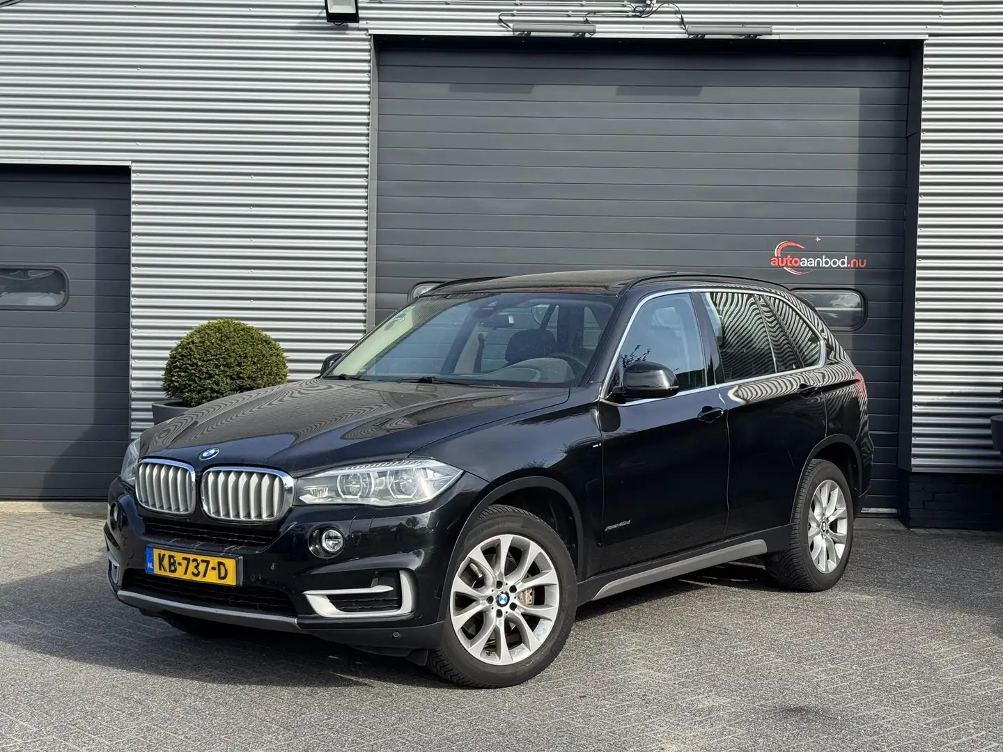 BMW X5 xDrive40d High Executive ENGINE NOT GOOD | Panoram Zwart - 1