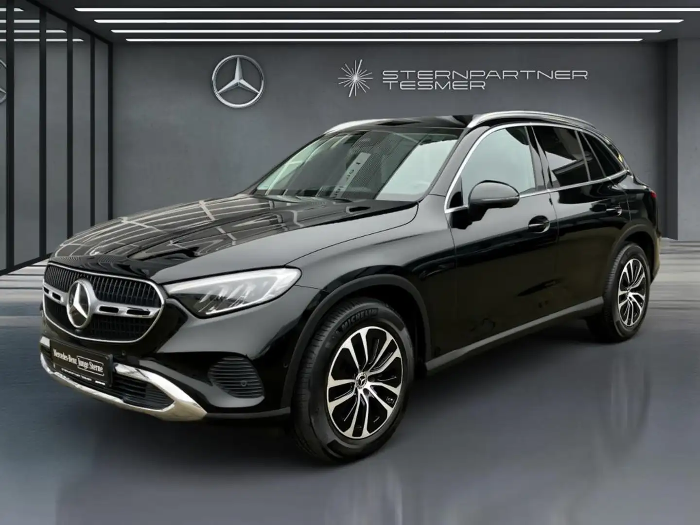 Mercedes-Benz GLC 200 4M Avantgarde MBUX Ambiente CarPlay LED Noir - 1