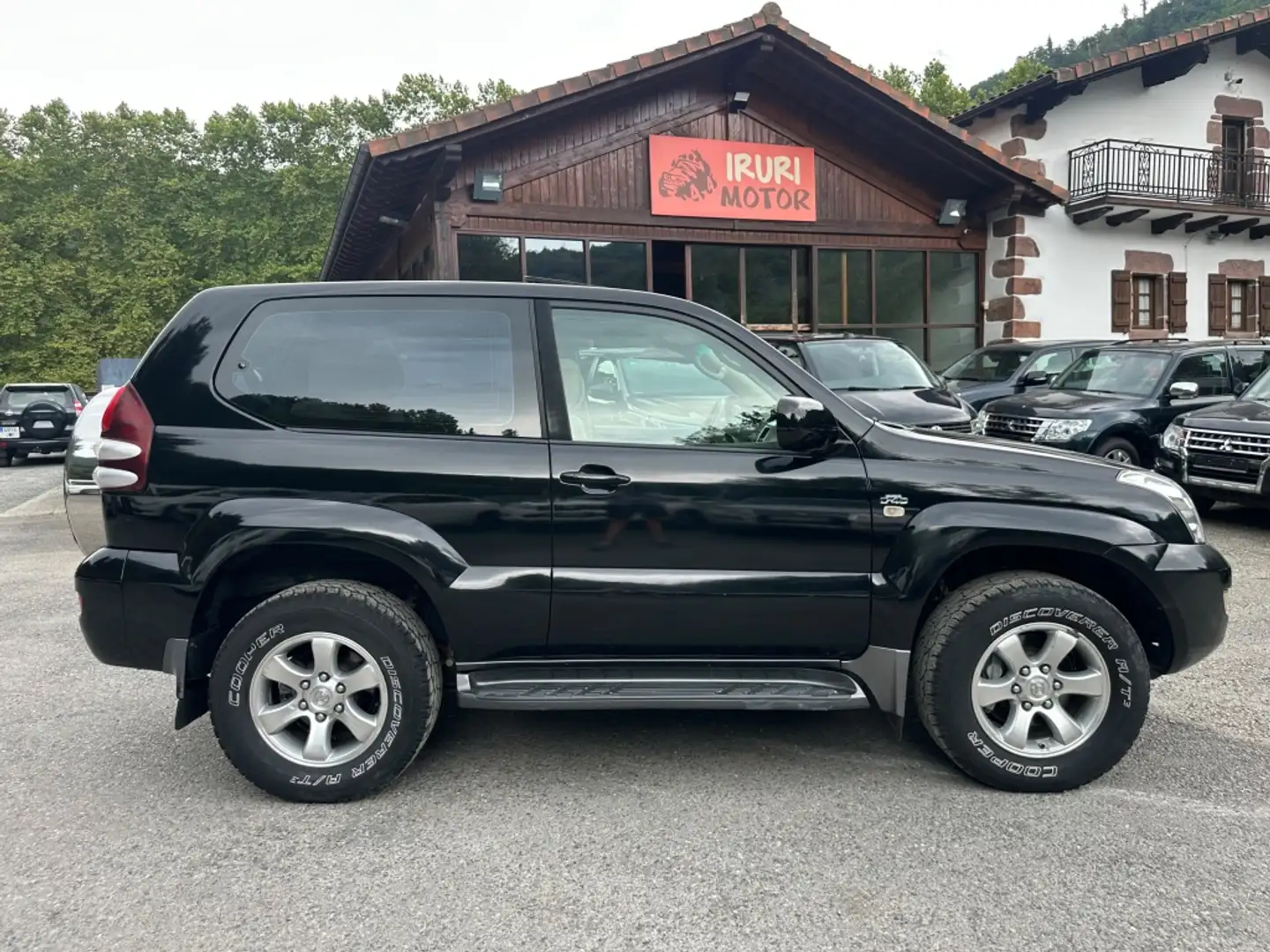 Toyota Land Cruiser D-4D VX Negro - 1
