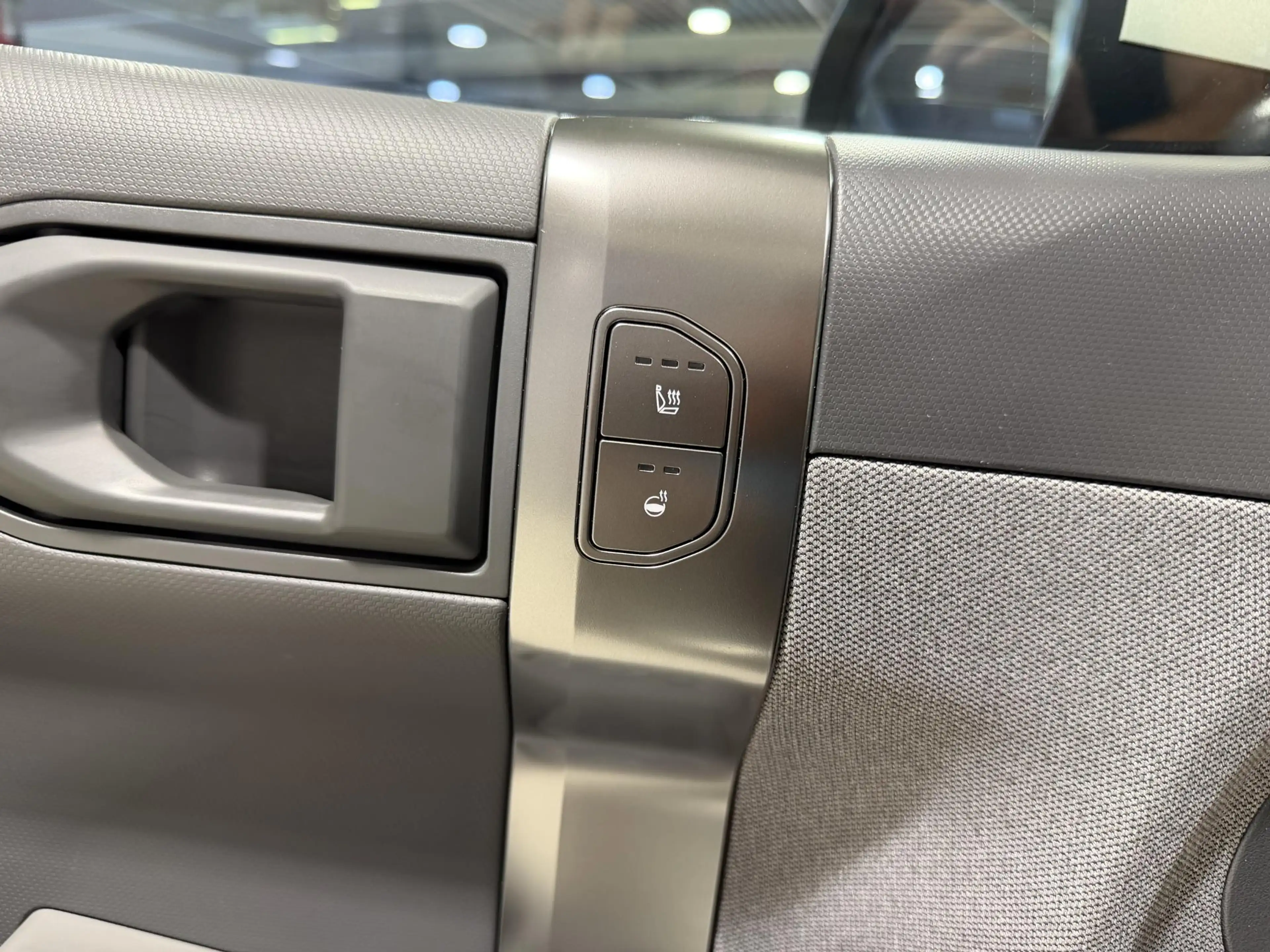 Kia EV3 Plus 81.4 kWh Stoel en Stuur verwarming, Apple Car — photo 13