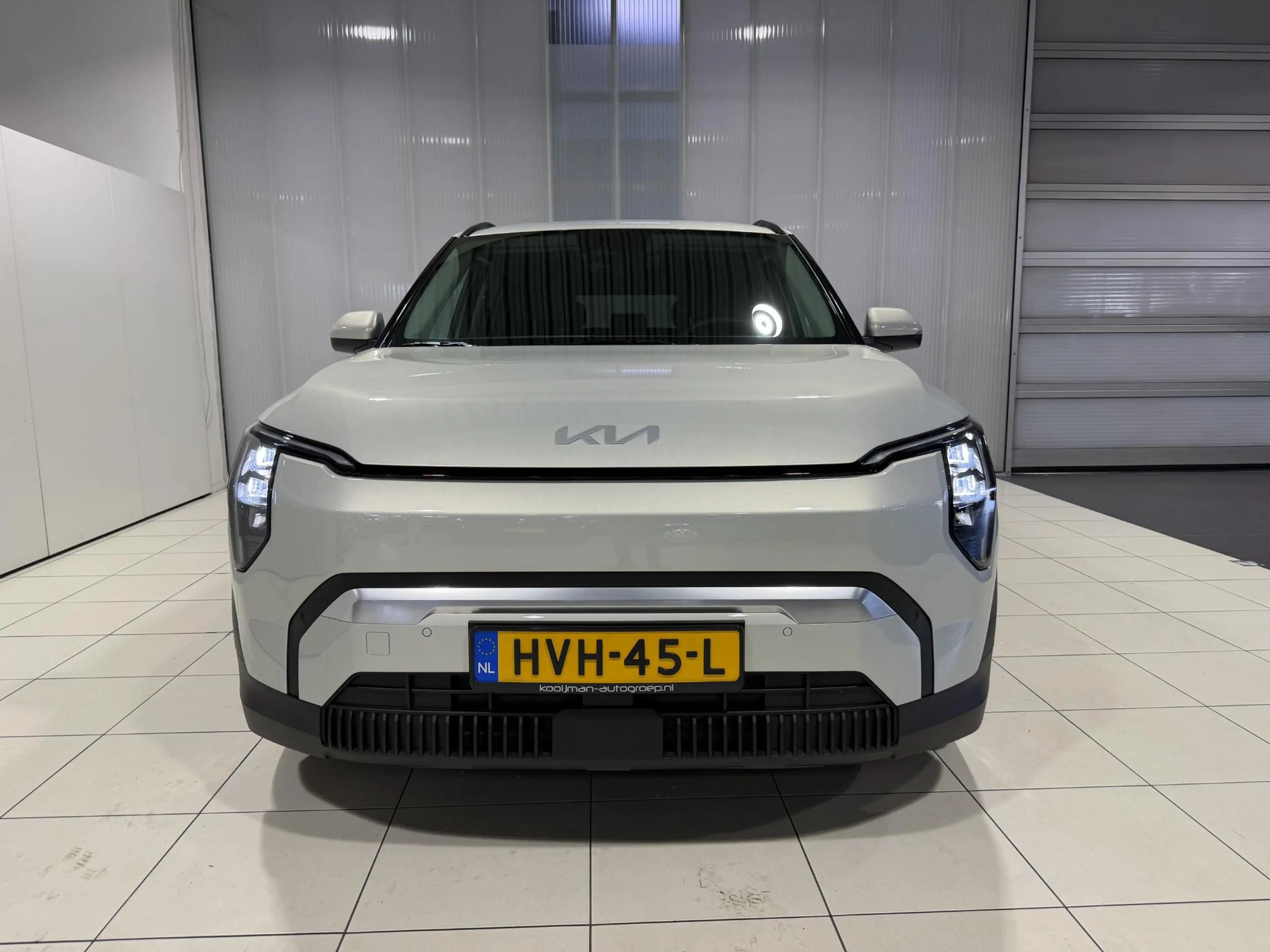 Kia EV3 Plus 81.4 kWh Stoel en Stuur verwarming, Apple Car — photo 2