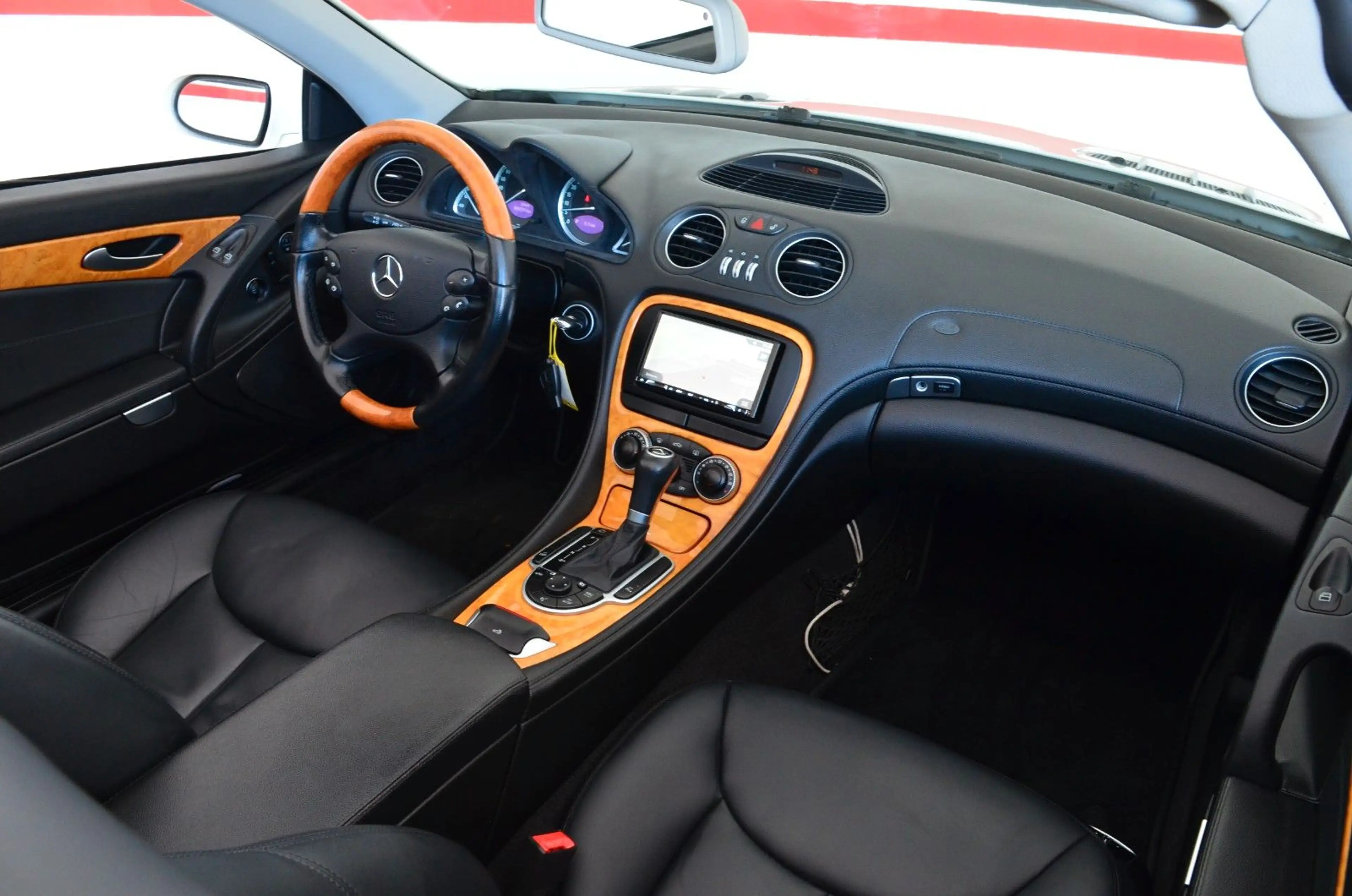 Mercedes-Benz SL 500 AMG | Designo | BOSE | Sehr Gepflegt — photo 21