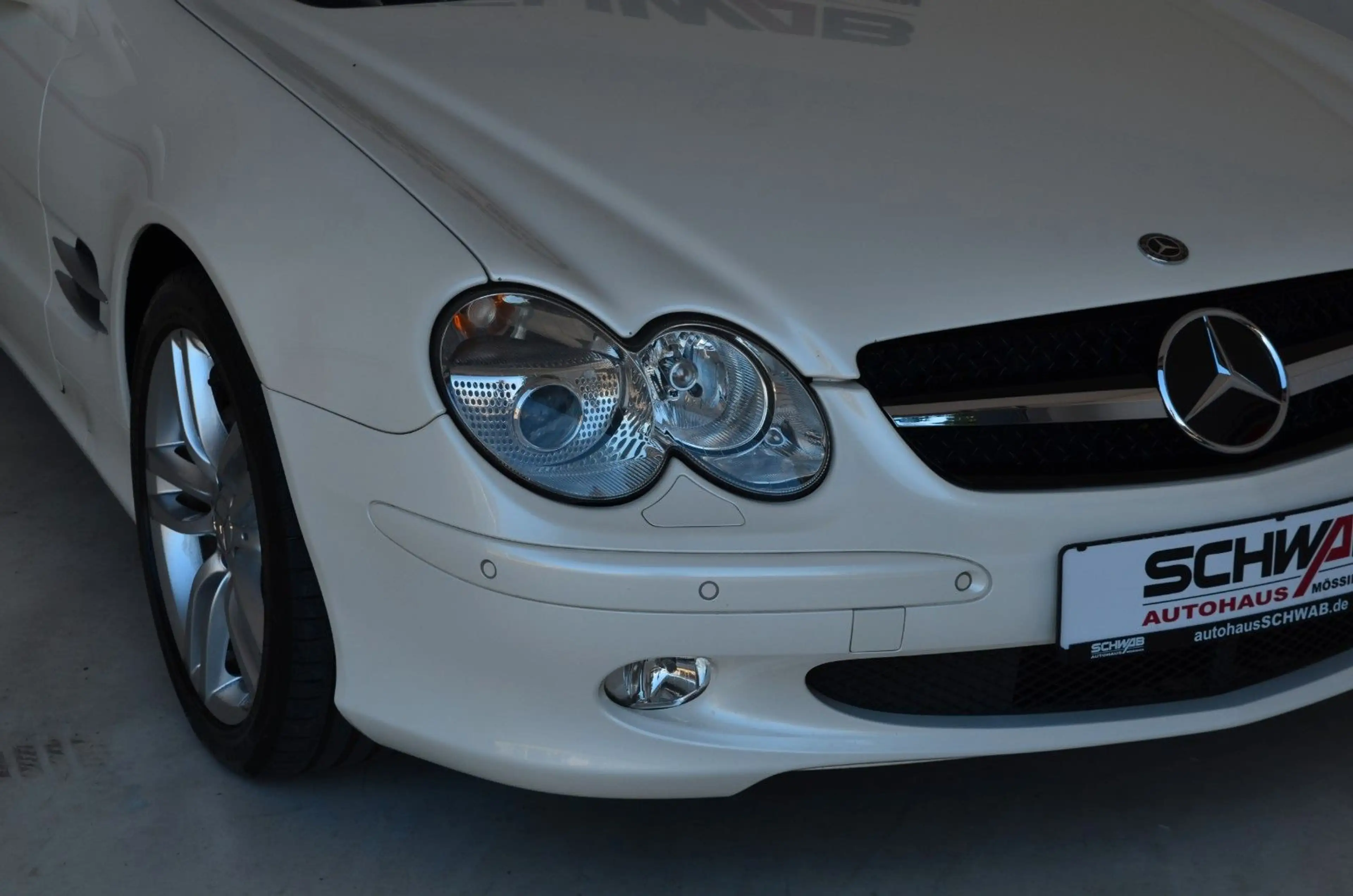 Mercedes-Benz SL 500 AMG | Designo | BOSE | Sehr Gepflegt — photo 36