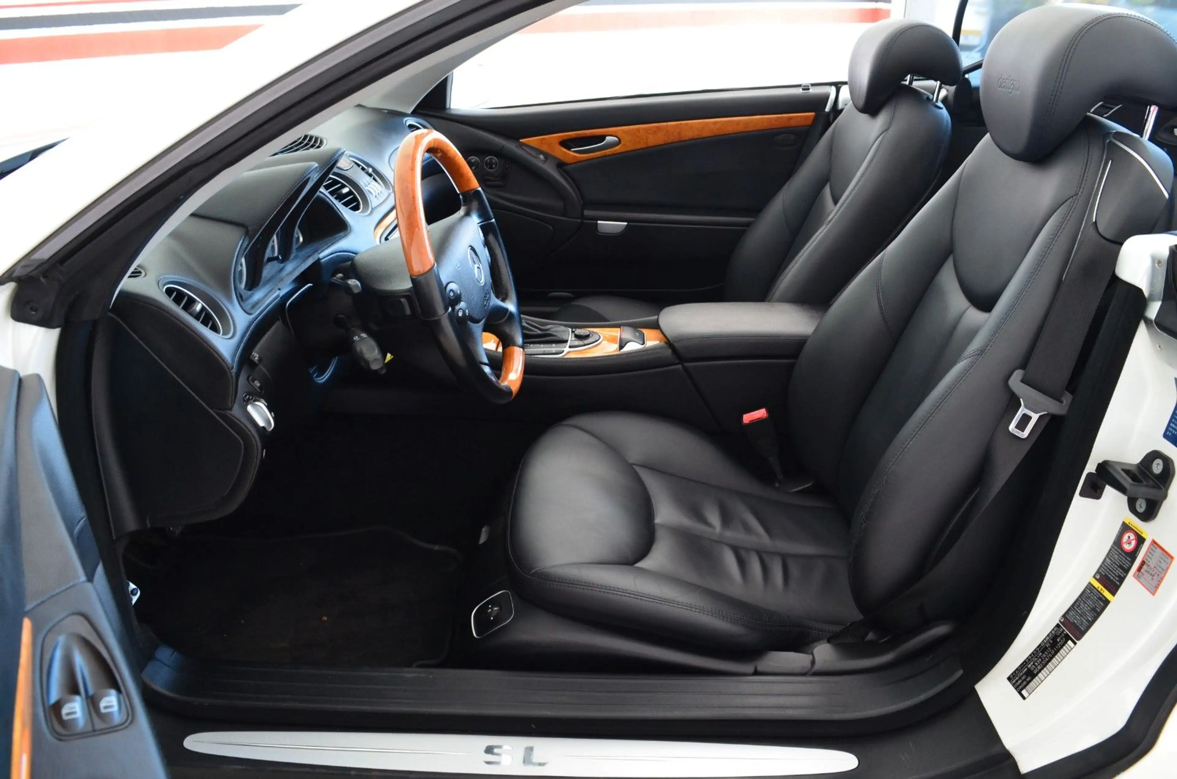 Mercedes-Benz SL 500 AMG | Designo | BOSE | Sehr Gepflegt — photo 4