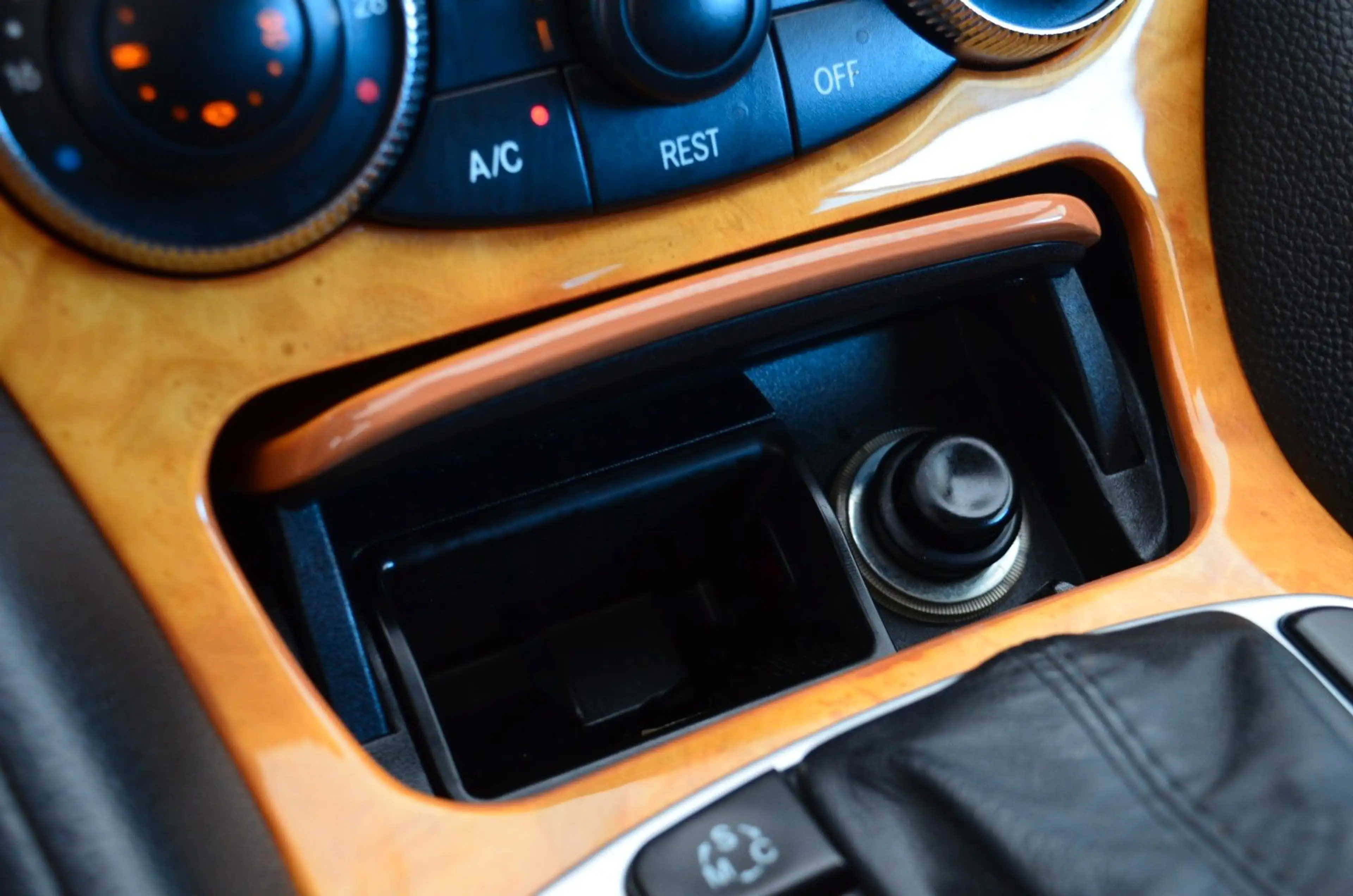 Mercedes-Benz SL 500 AMG | Designo | BOSE | Sehr Gepflegt — photo 28