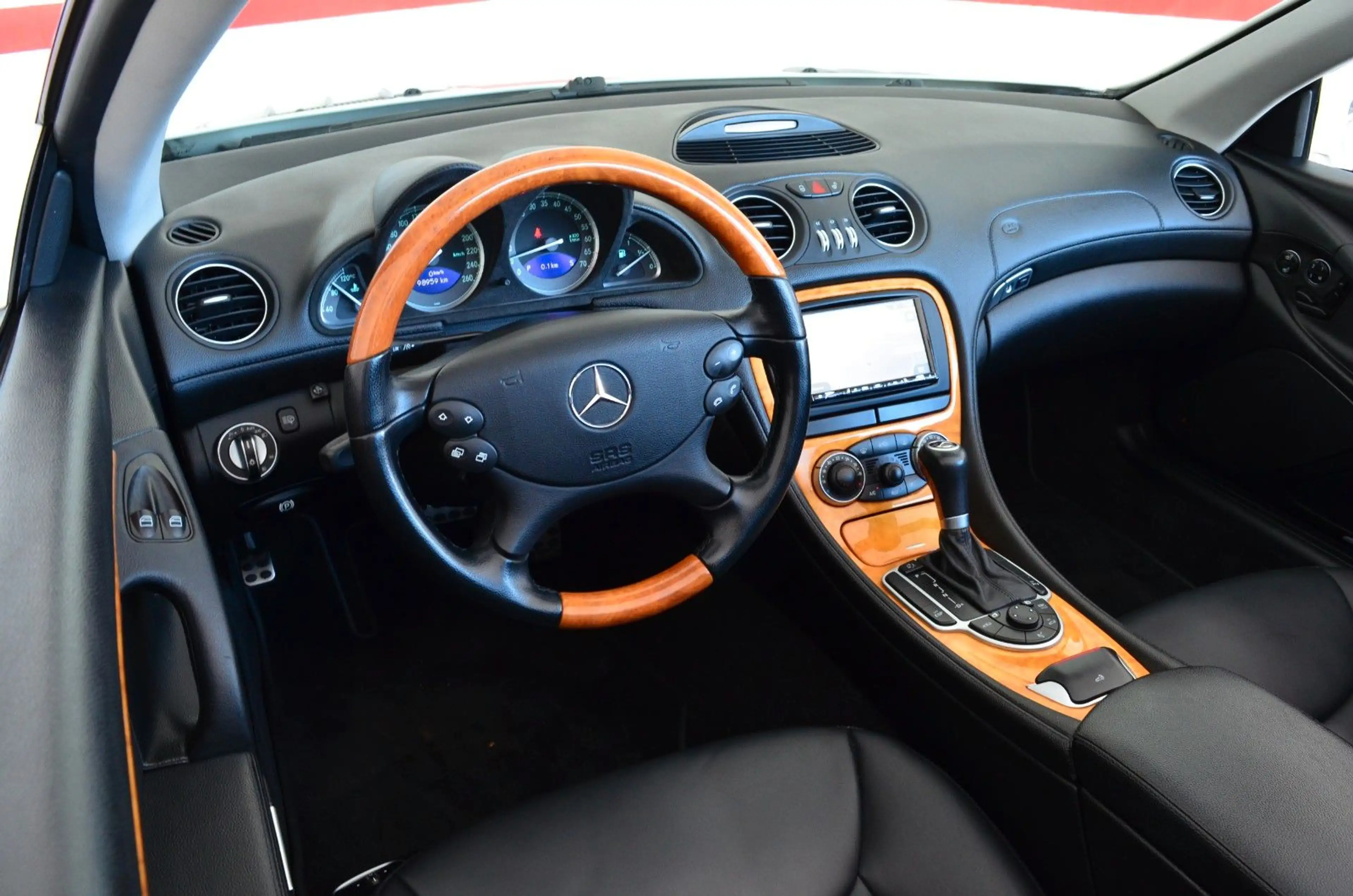 Mercedes-Benz SL 500 AMG | Designo | BOSE | Sehr Gepflegt — photo 22