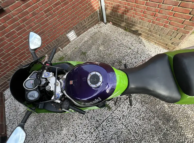 Kawasaki Ninja ZX-6R - foto 4