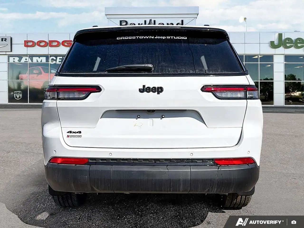 Jeep Grand Cherokee снимка Jeep Grand Cherokee