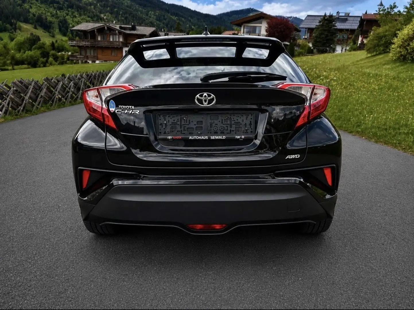Toyota C-HR Allrad, Automatik, Diamond Premium - 1