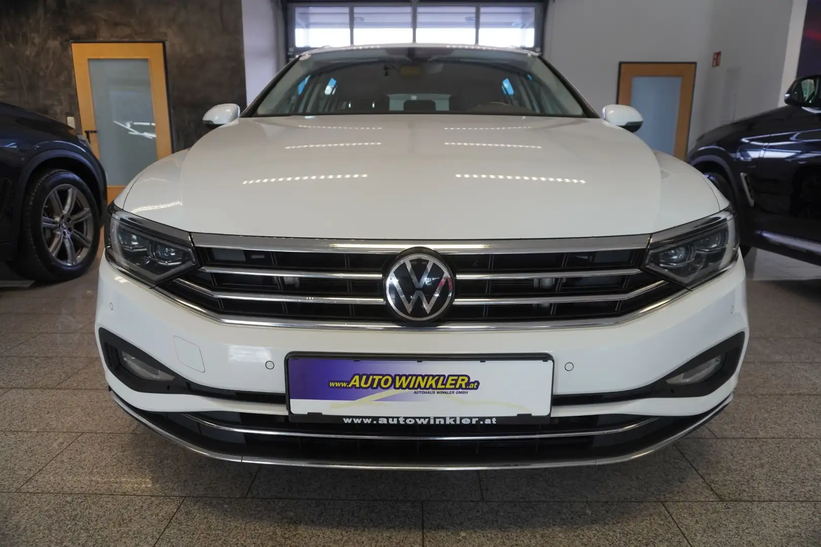 Volkswagen Passat Variant Passat 2.0 TDI Elegance Navi/Kamera/Komfortsitze Weiß - 2
