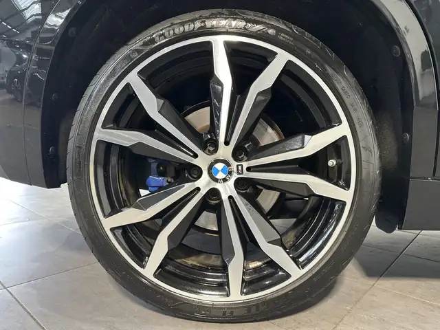 BMW X2 view 3
