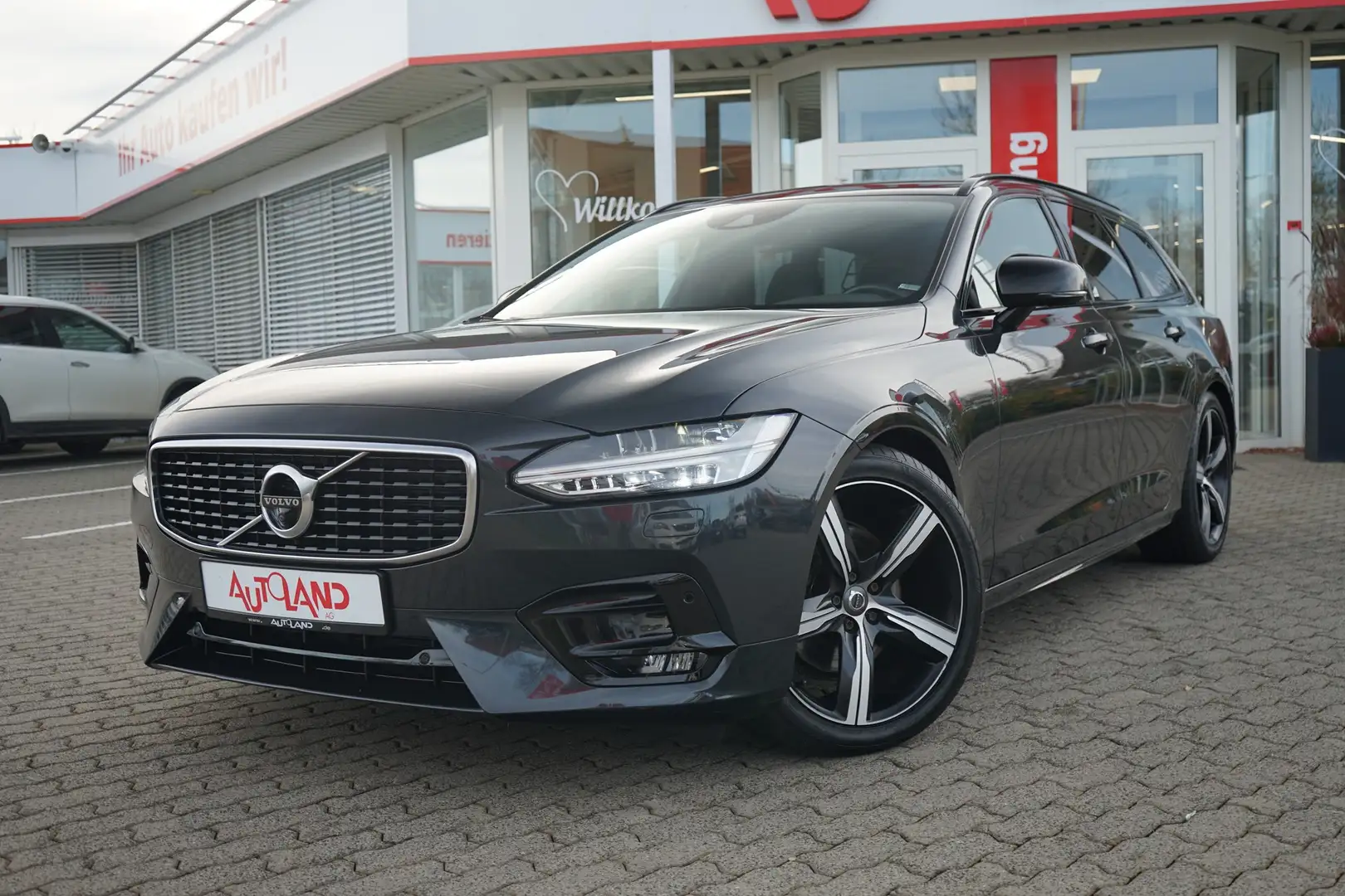 Volvo V90 V 90 D5 AWD R Design Navi HarmanKardon Kamera Grijs - 2