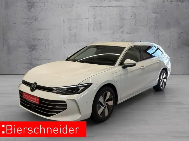 Volkswagen Passat Variant 1.5 eHybrid DSG Business AHK HUD NAVI ACC