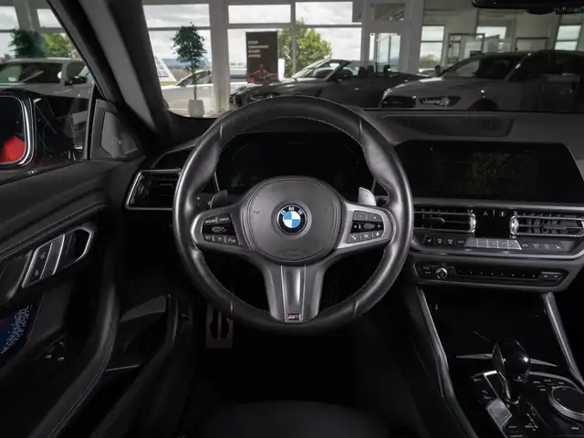 BMW M2 view 12