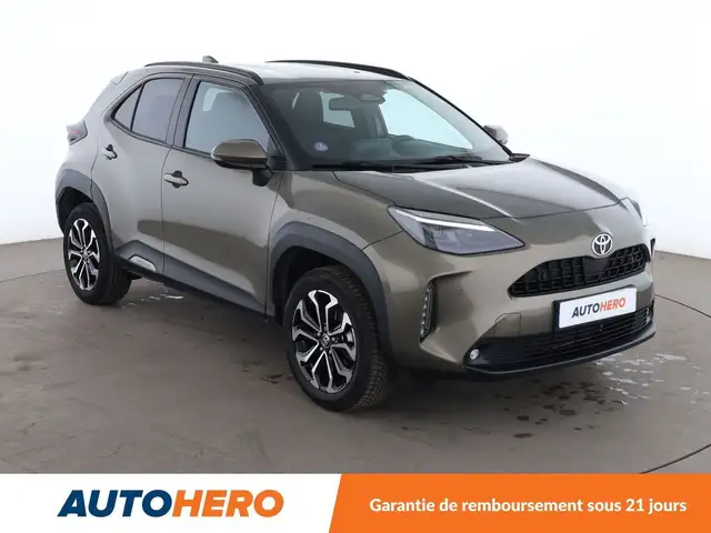Toyota Yaris Cross view 8