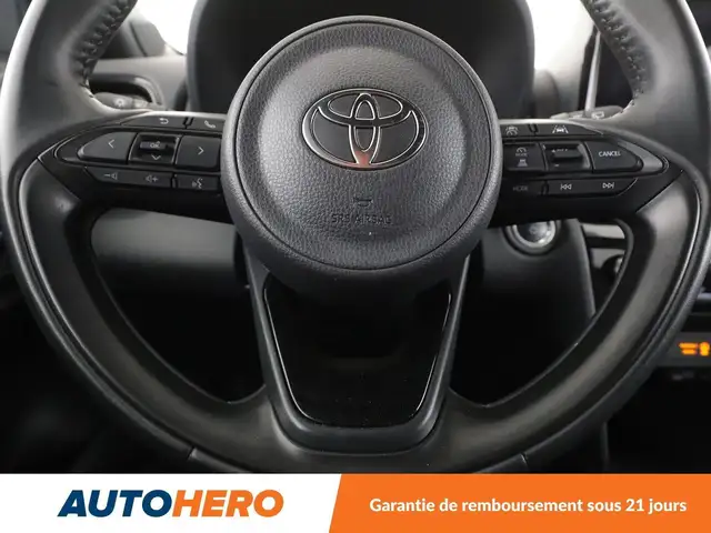 Toyota Yaris Cross view 19