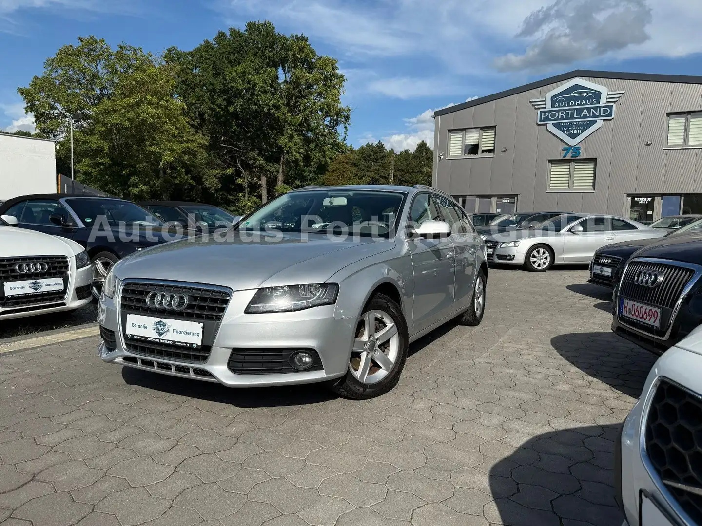 Audi A4 Avant Attraction/S-Heft/Standhzg/Tempo/SHZ Silber - 1