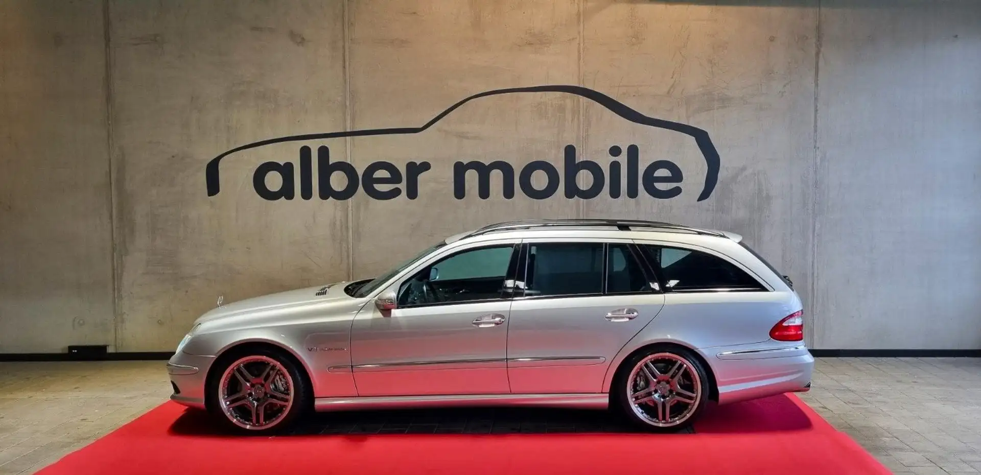 Mercedes-Benz E 55 AMG Avantg. Leder Nappa Designo GSD 19Zoll Gümüş rengi - 2