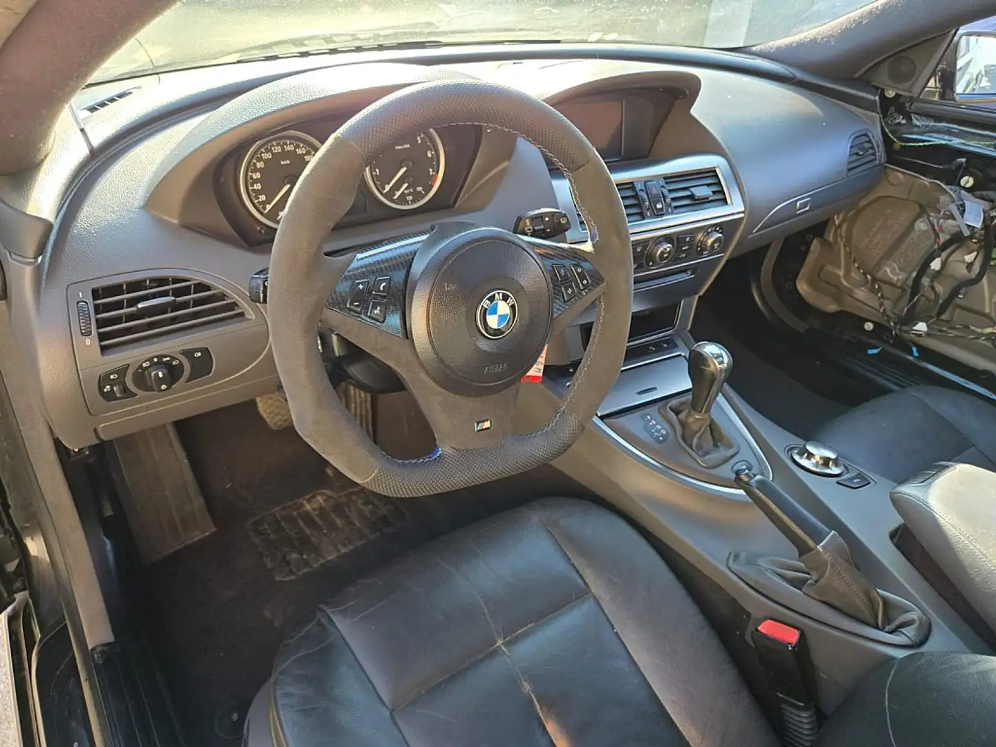 BMW 630 i Österreich-Paket Aut. Schwarz - 2