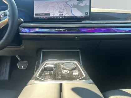 Annonce voiture d'occasion BMW 740 - CARADIZE