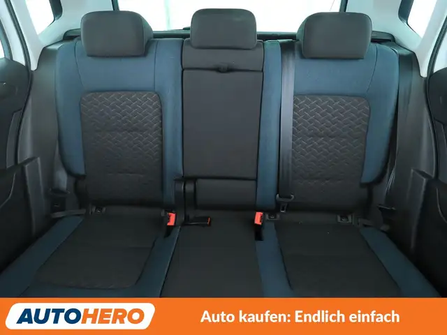 Volkswagen Golf view 15