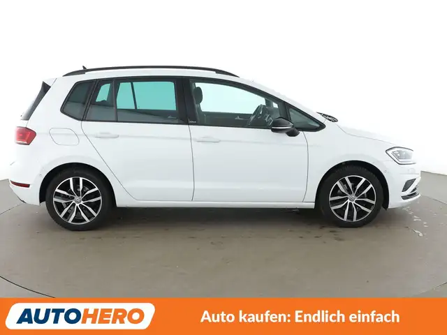 Volkswagen Golf view 7