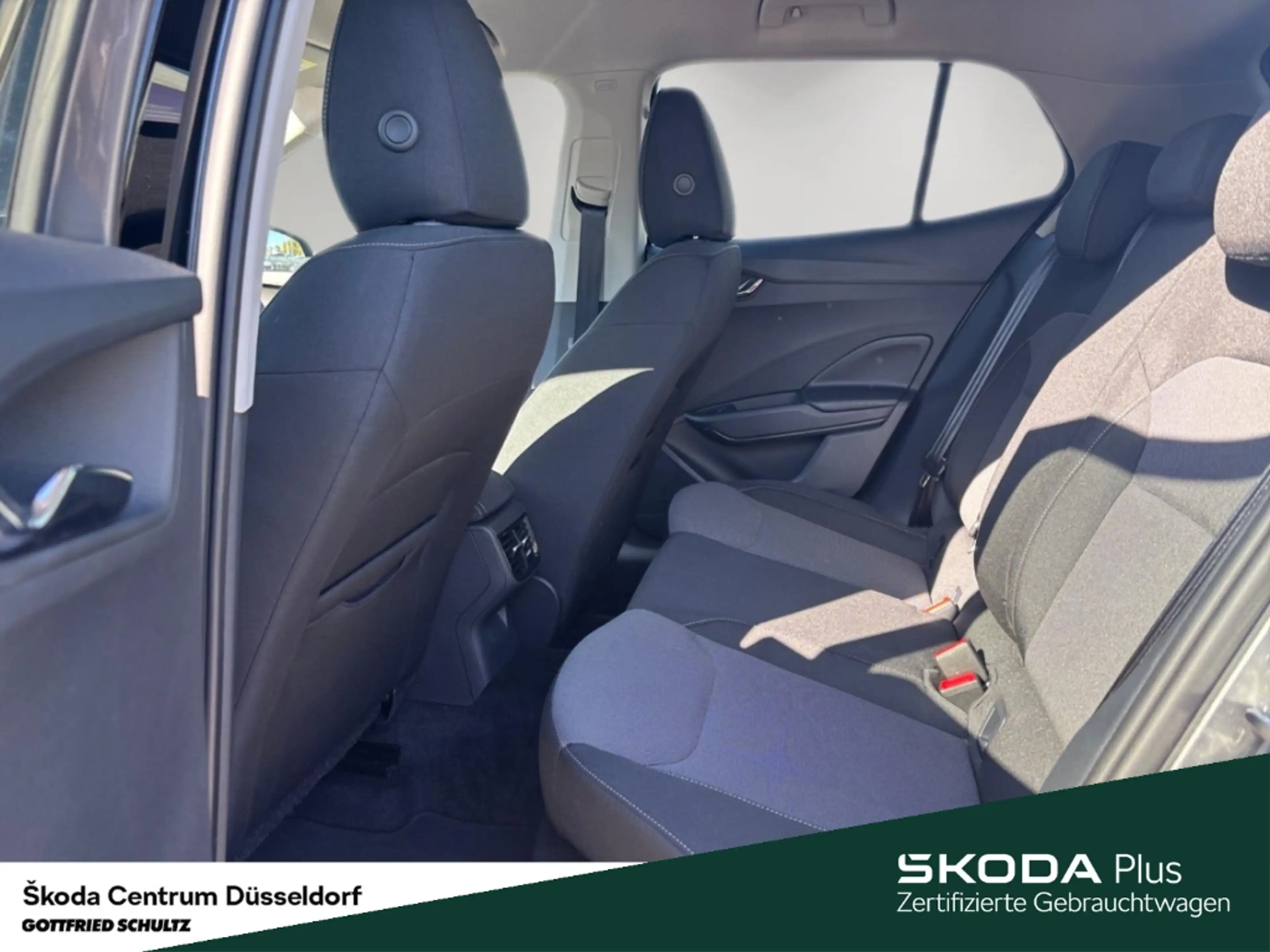 Skoda Fabia Tour 1.0 TSI DSG ACC Kamera Sitzheiz — photo 8