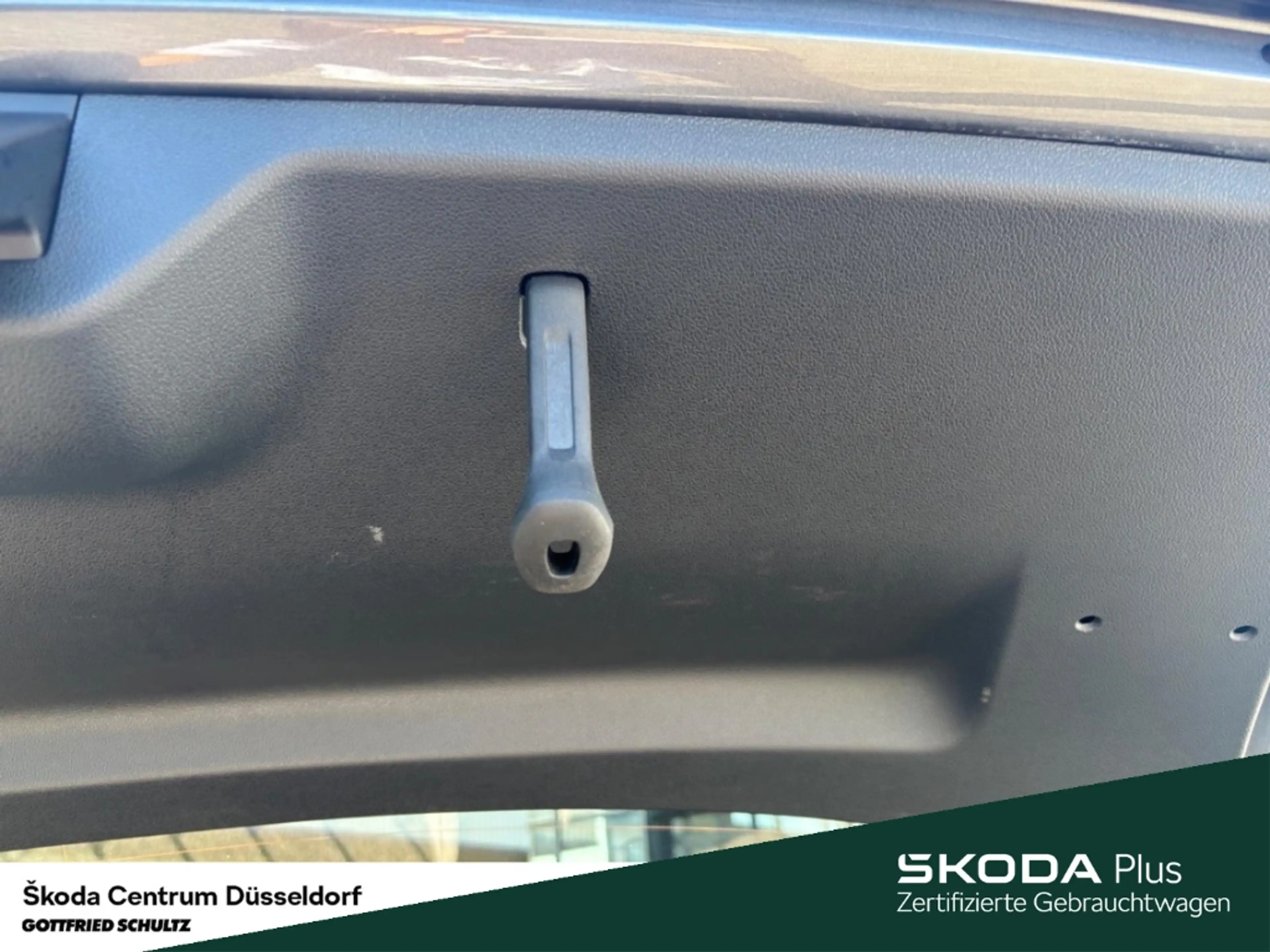 Skoda Fabia Tour 1.0 TSI DSG ACC Kamera Sitzheiz — photo 11